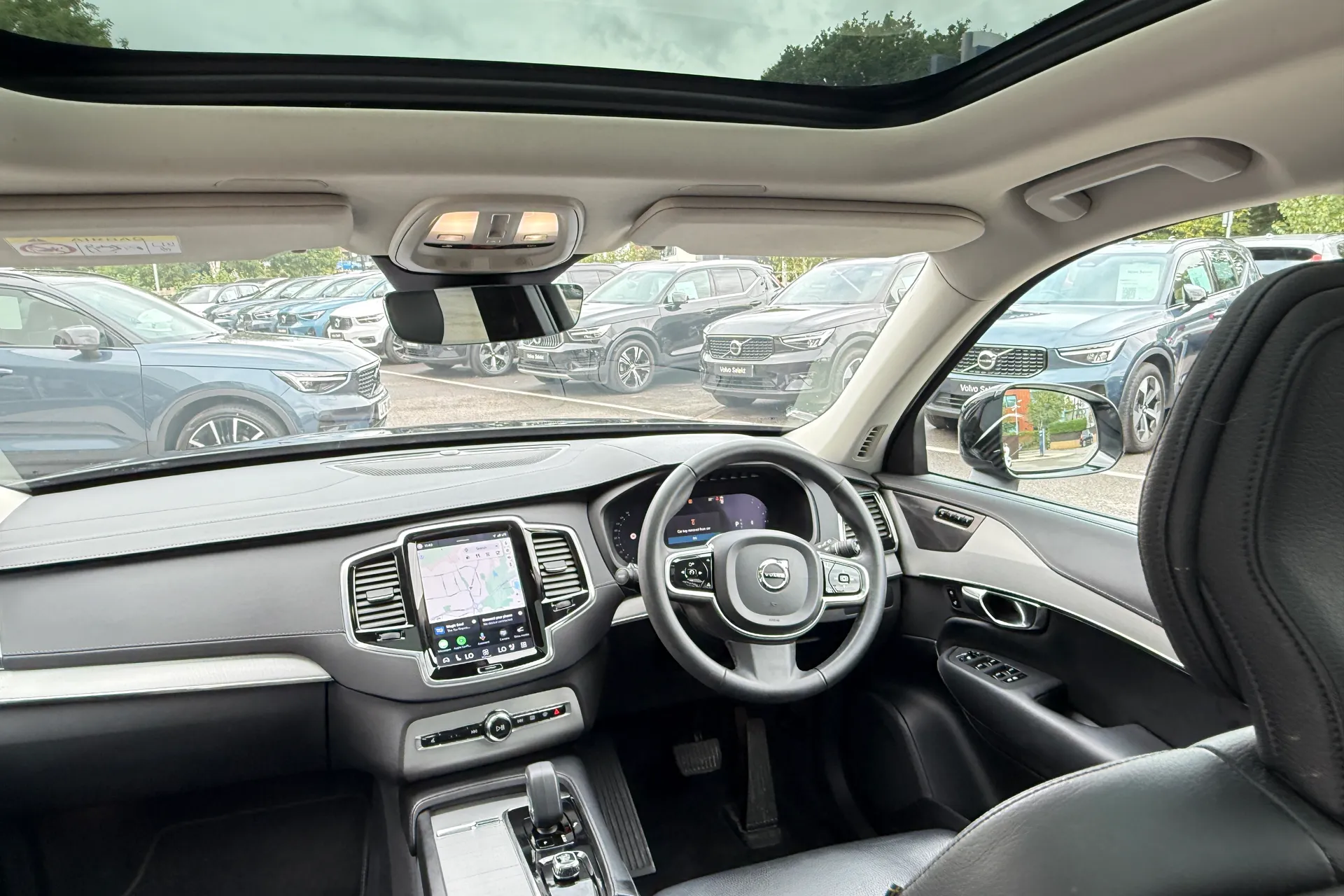 Volvo XC90 thumbnail image number 35