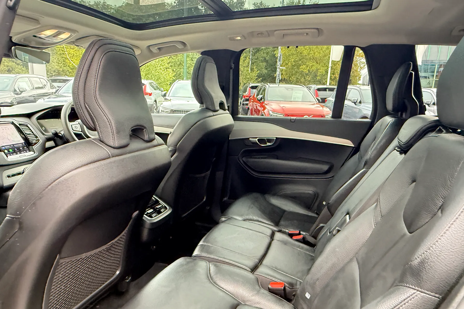 Volvo XC90 thumbnail image number 32