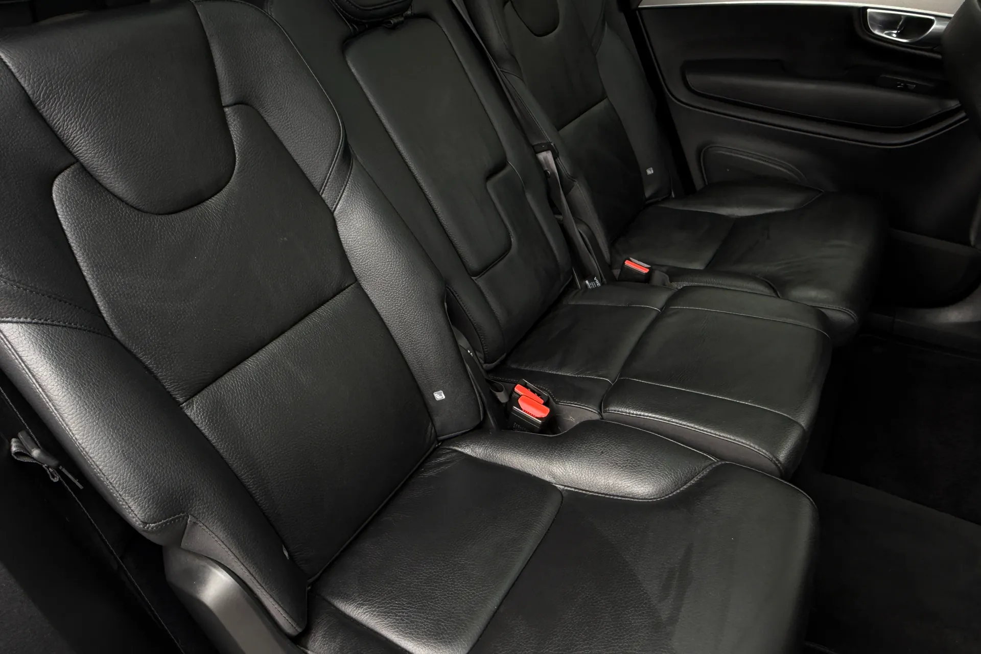 Volvo XC90 thumbnail image number 28