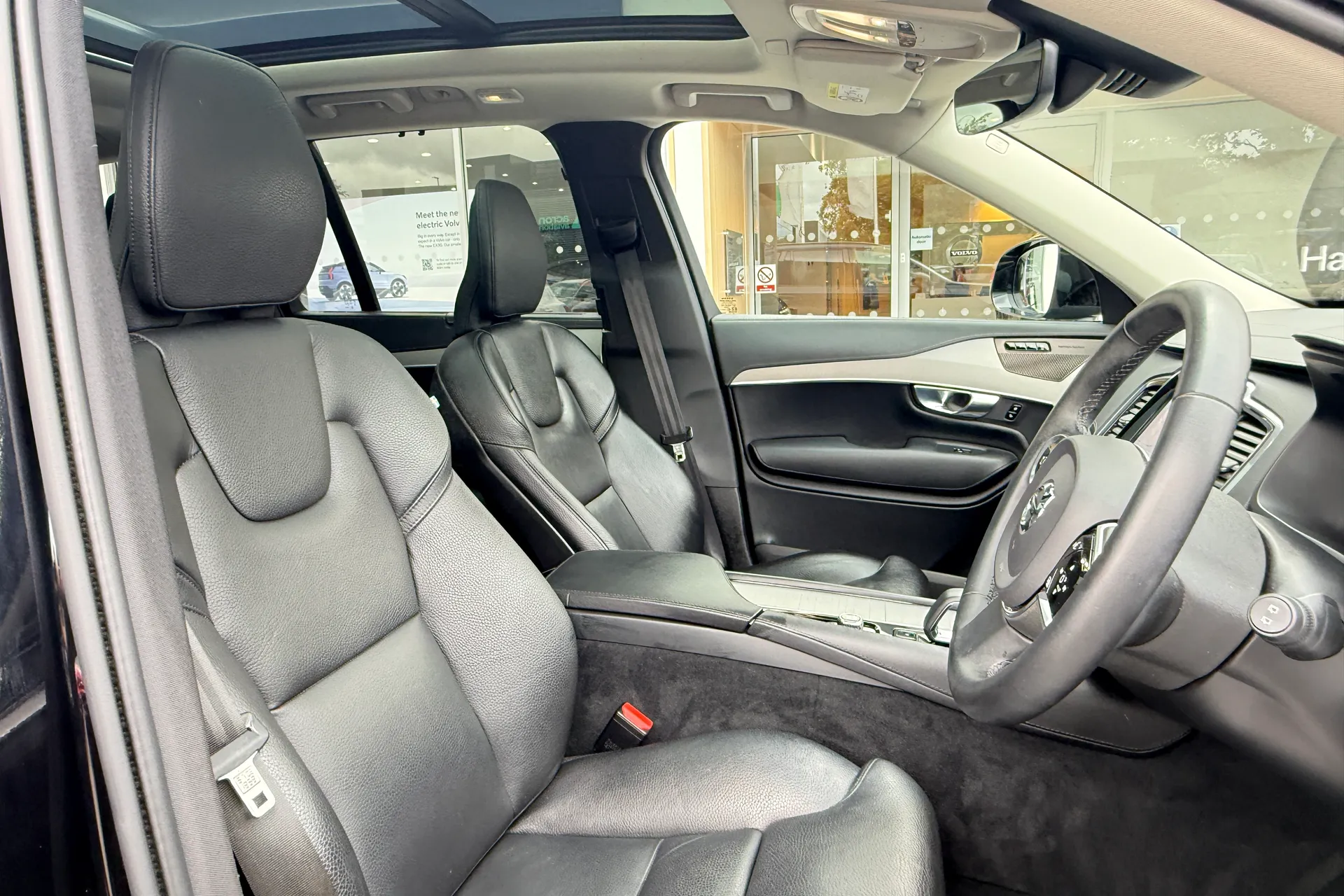 Volvo XC90 thumbnail image number 29
