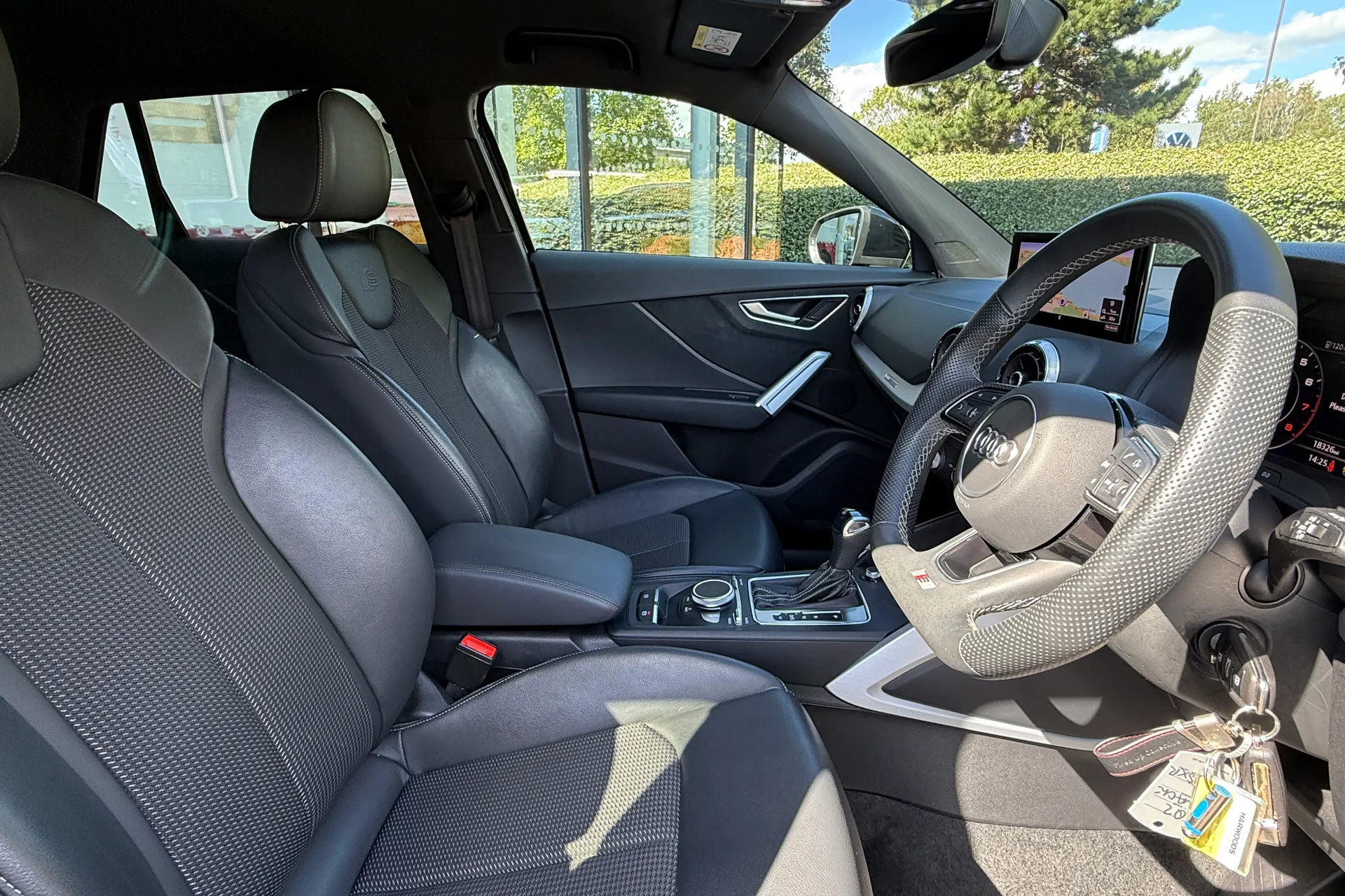 Audi Q2 thumbnail image number 41