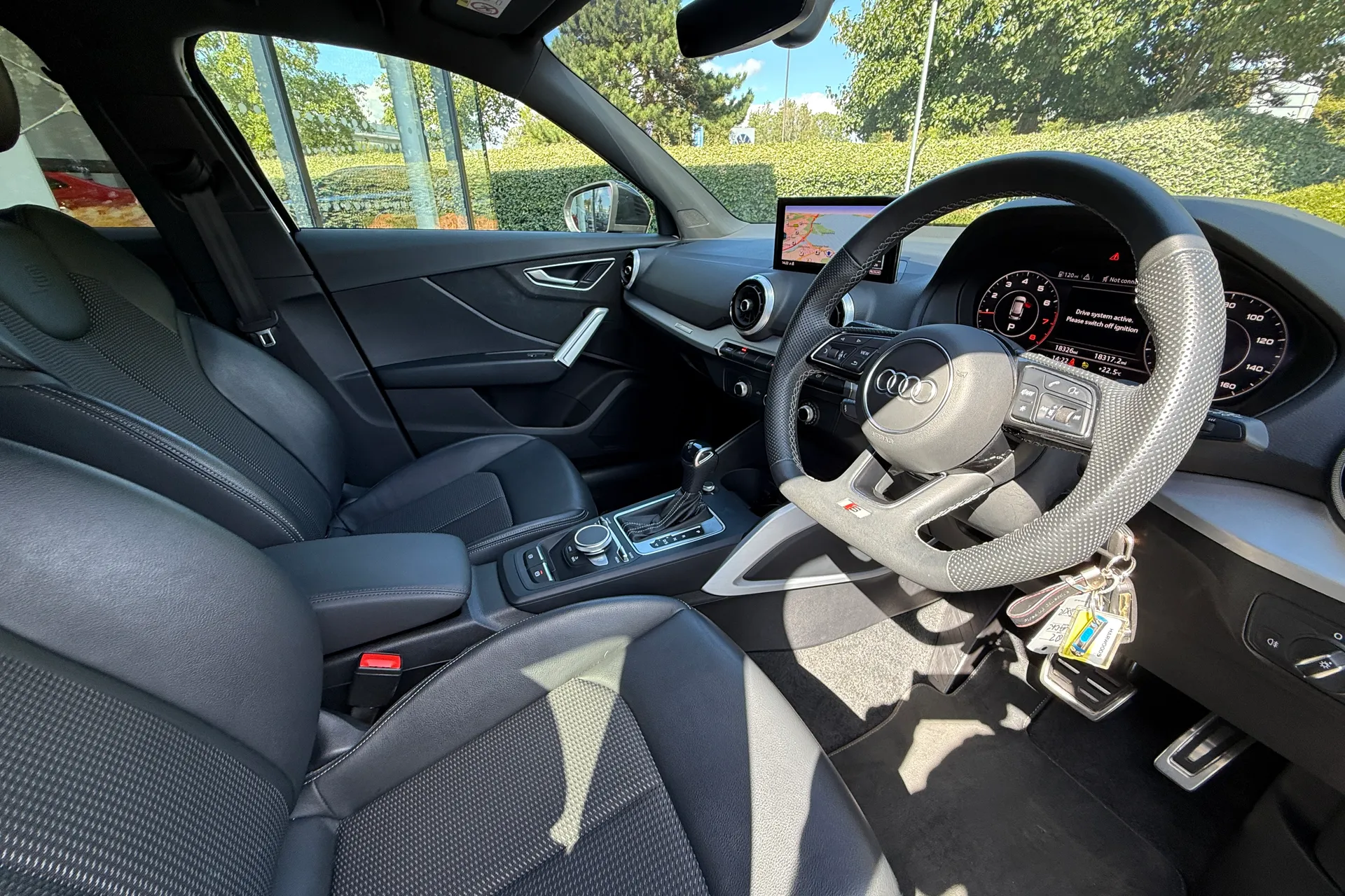 Audi Q2 thumbnail image number 11