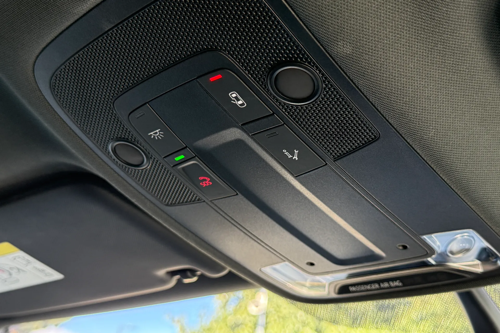 Audi Q2 thumbnail image number 42