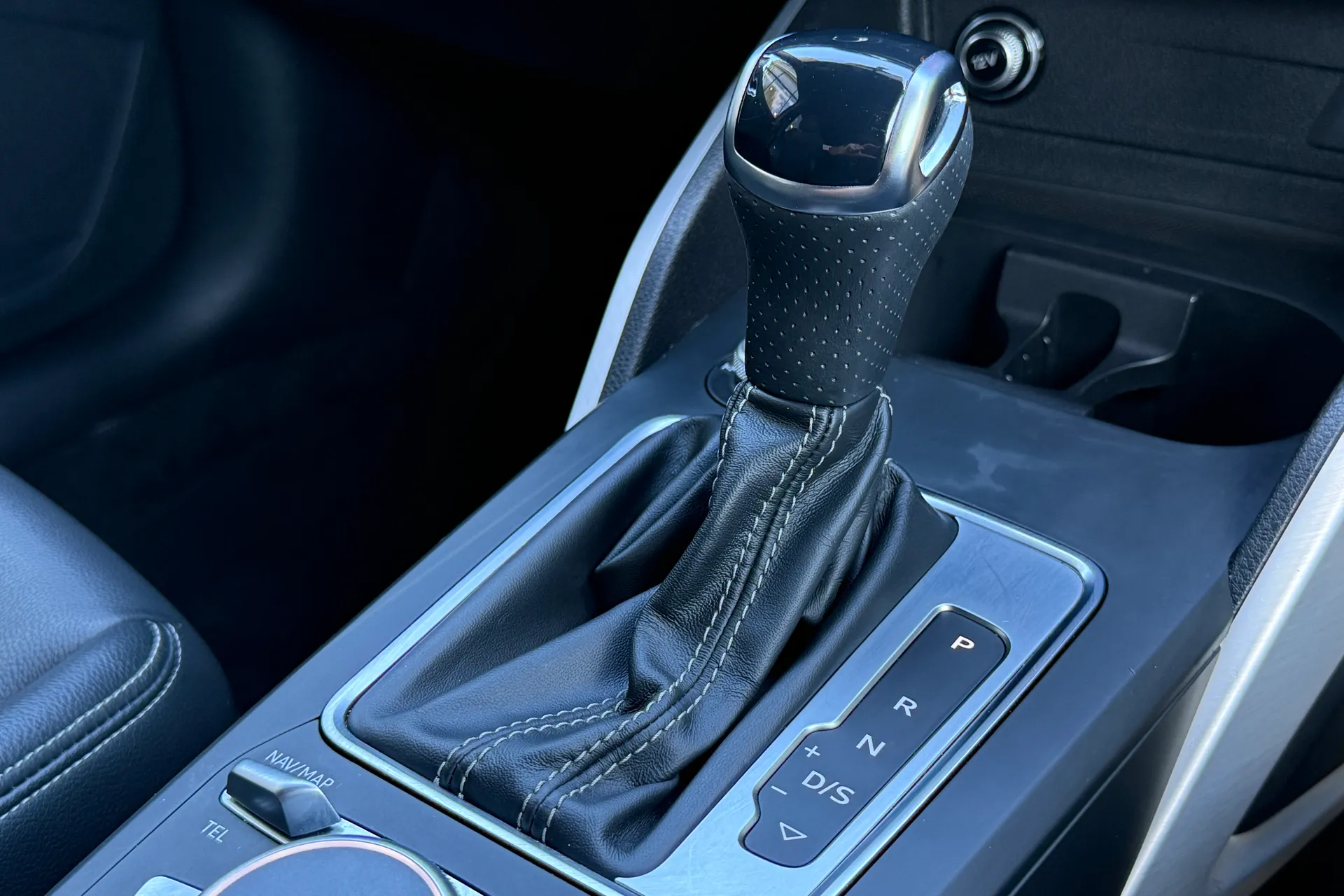 Audi Q2 thumbnail image number 28