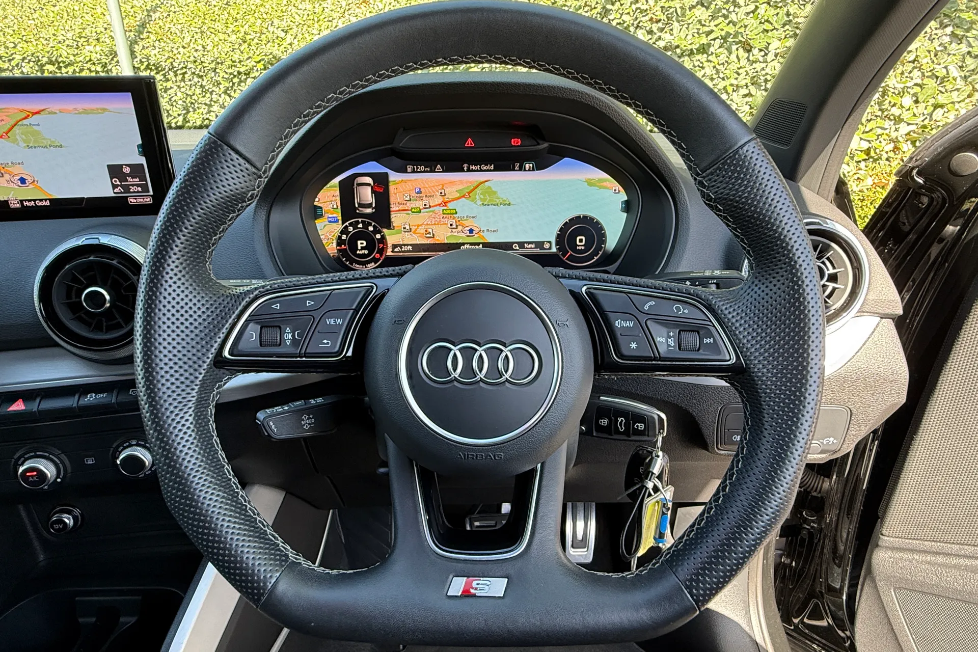 Audi Q2 thumbnail image number 26