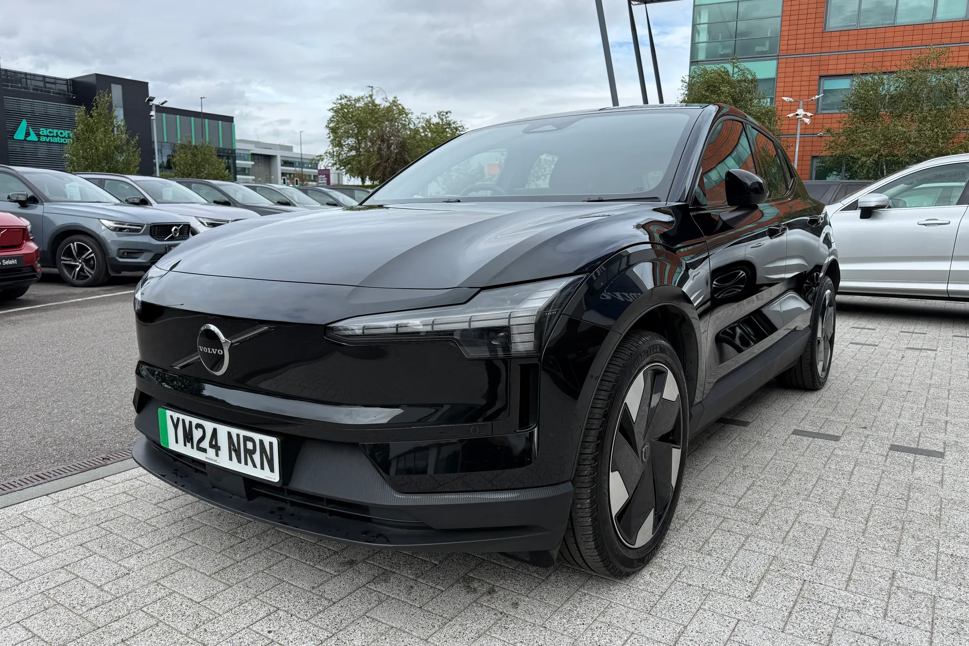 Volvo EX30 thumbnail image number 11