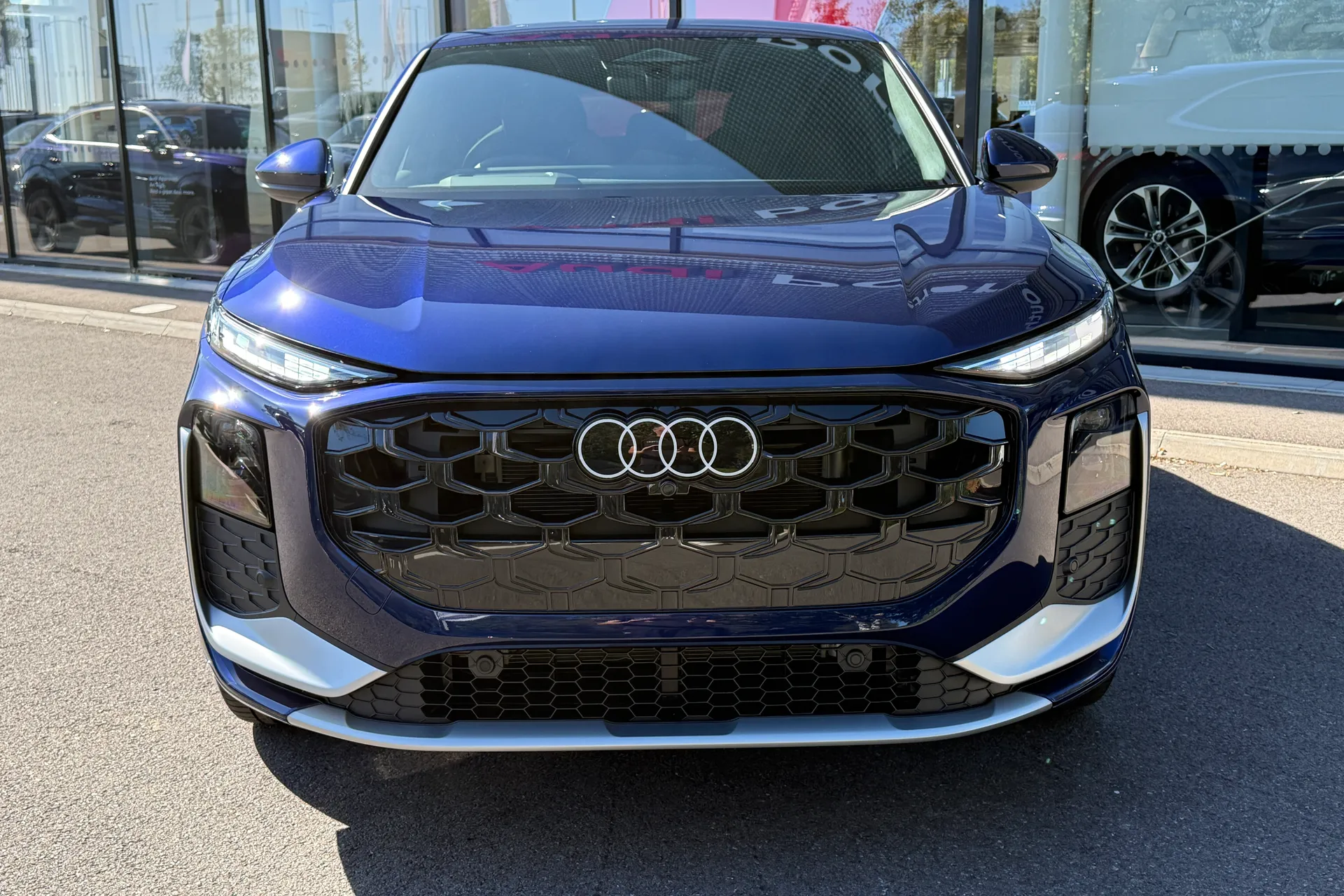 Audi Q3 thumbnail image number 5