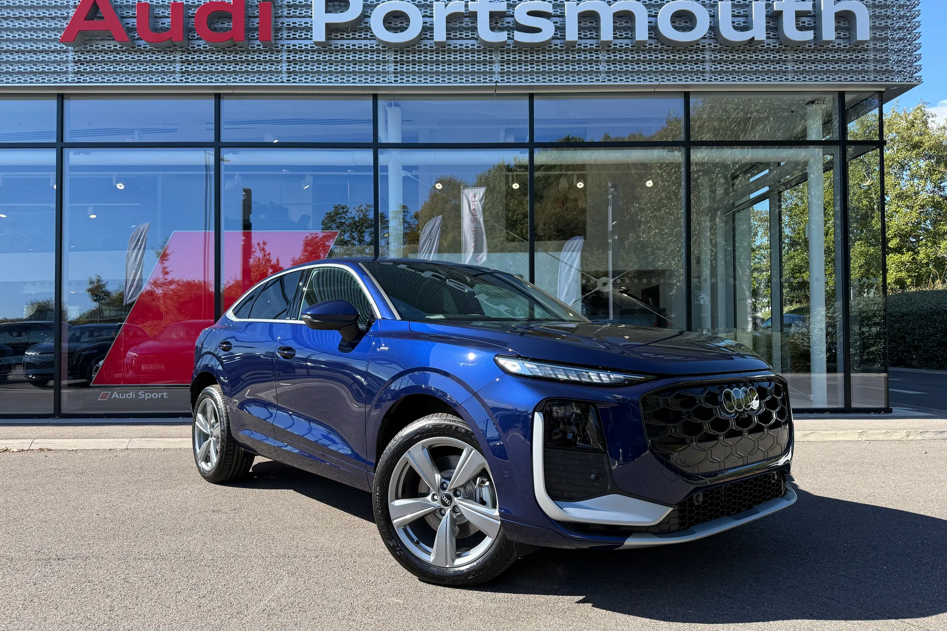 Audi Q3 focused image