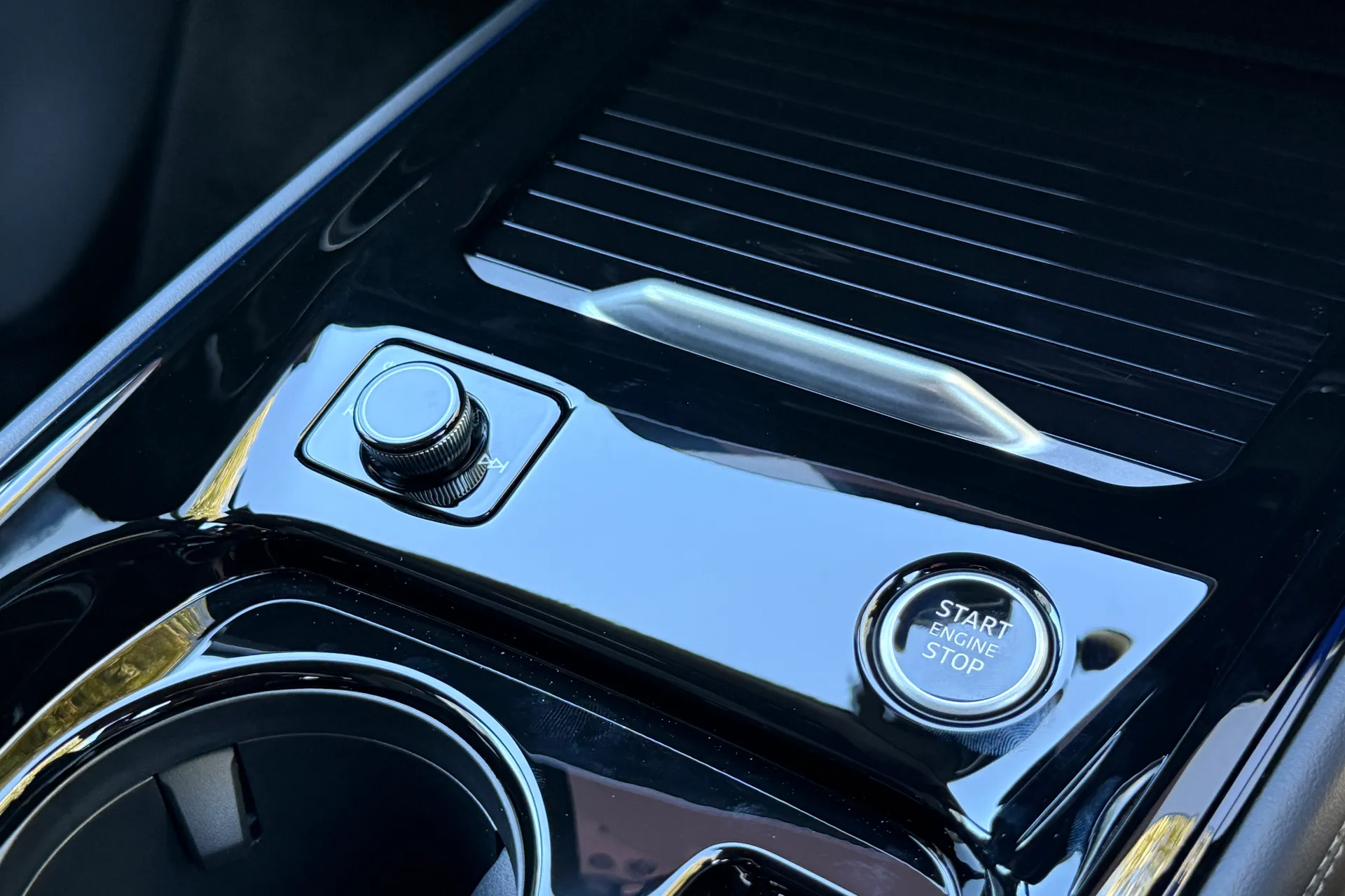 Audi Q3 thumbnail image number 60