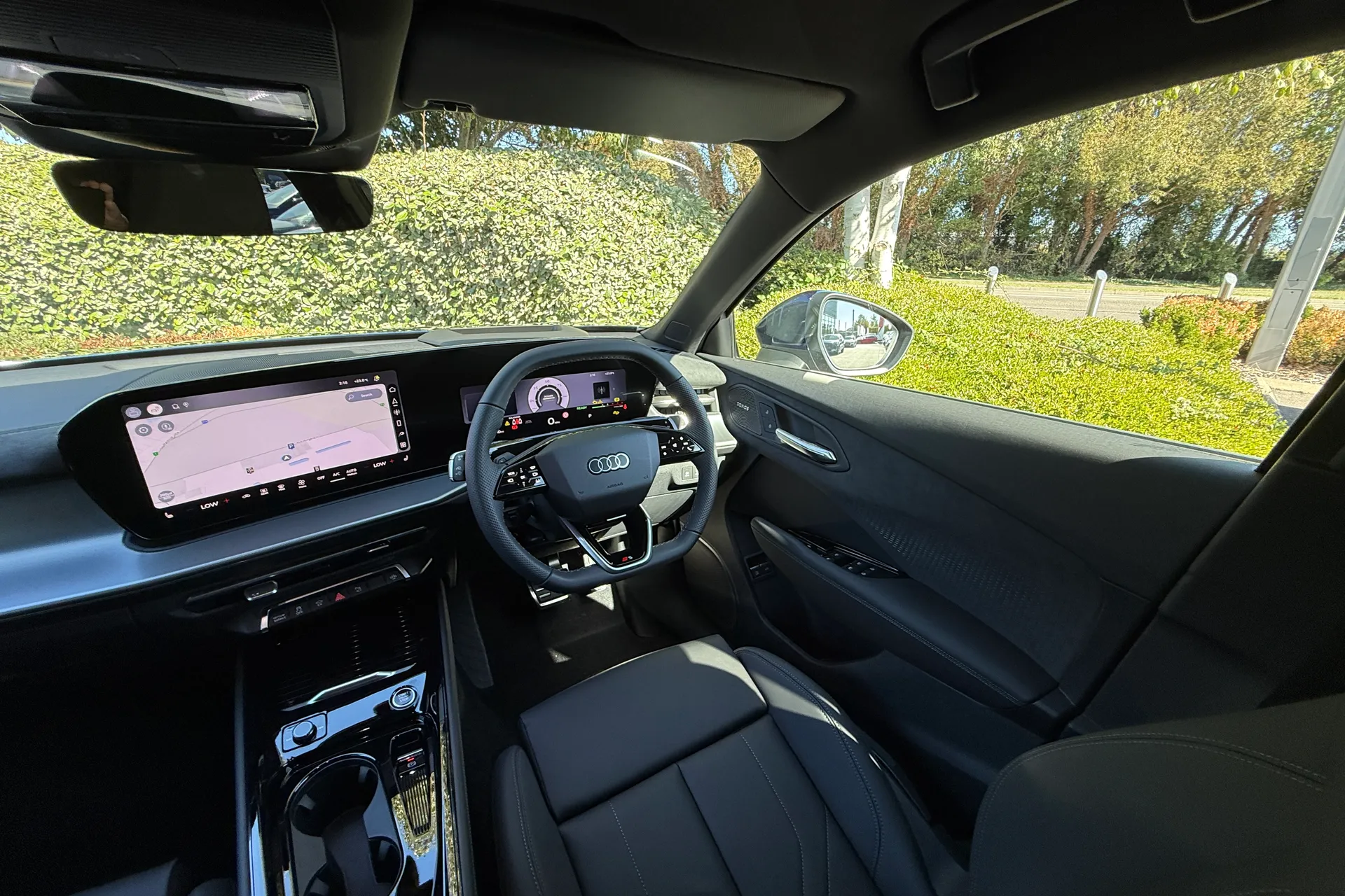 Audi Q3 thumbnail image number 59