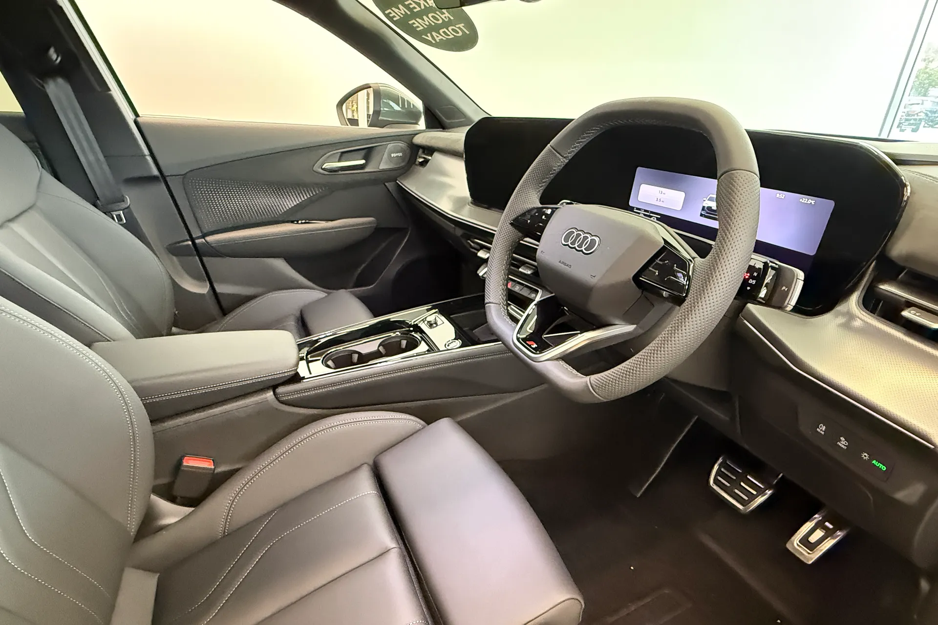 Audi Q3 thumbnail image number 28