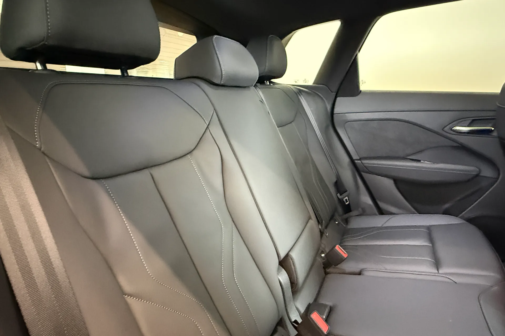 Audi Q3 thumbnail image number 21