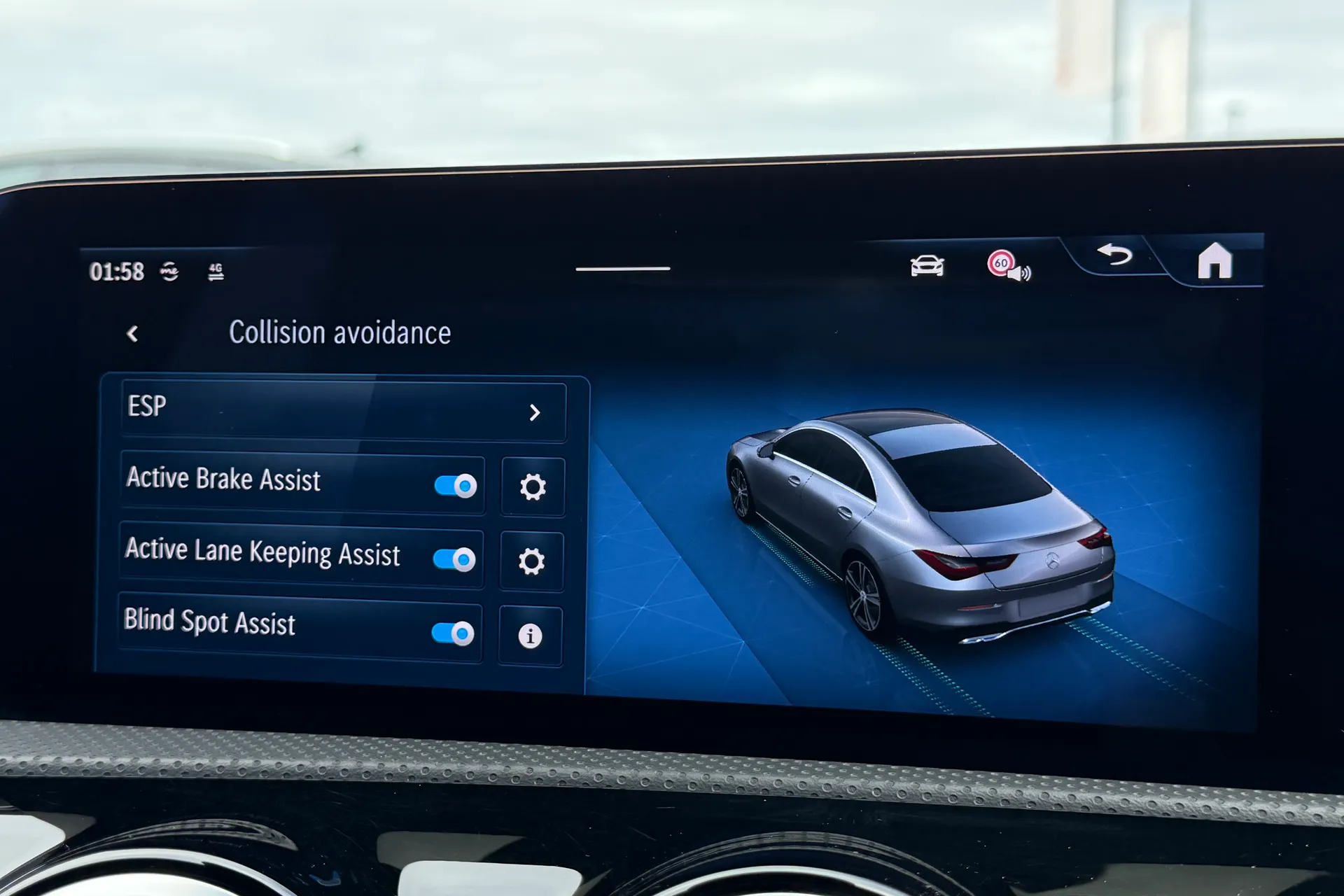 MERCEDES-BENZ CLA thumbnail image number 11