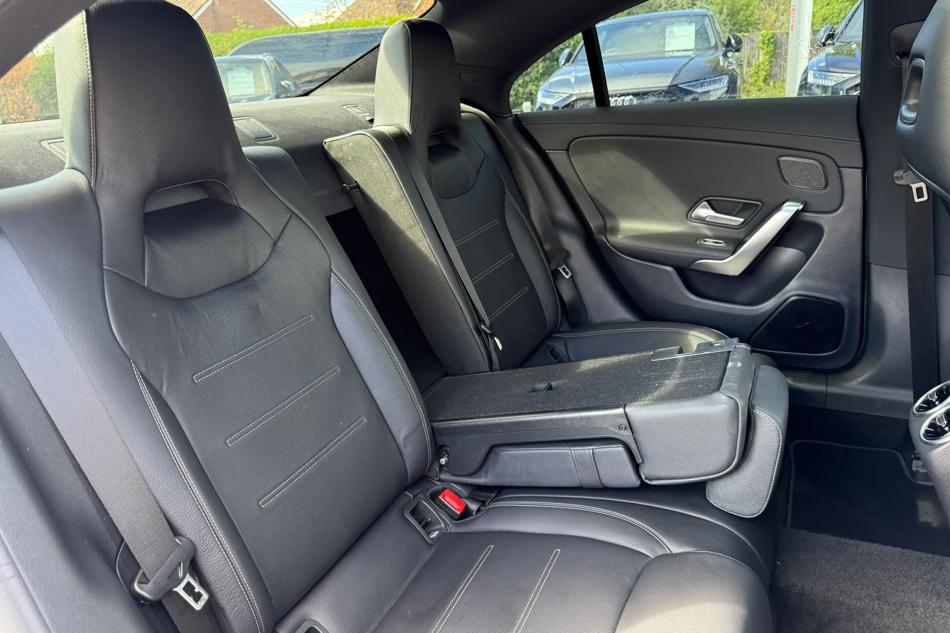 MERCEDES-BENZ CLA thumbnail image number 51