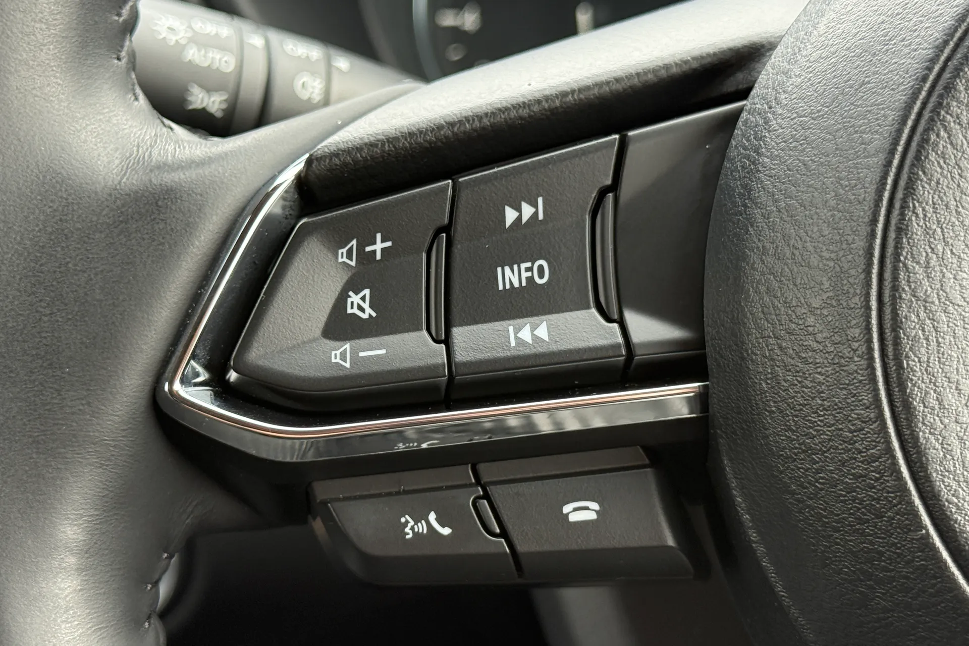 MAZDA CX-5 thumbnail image number 17