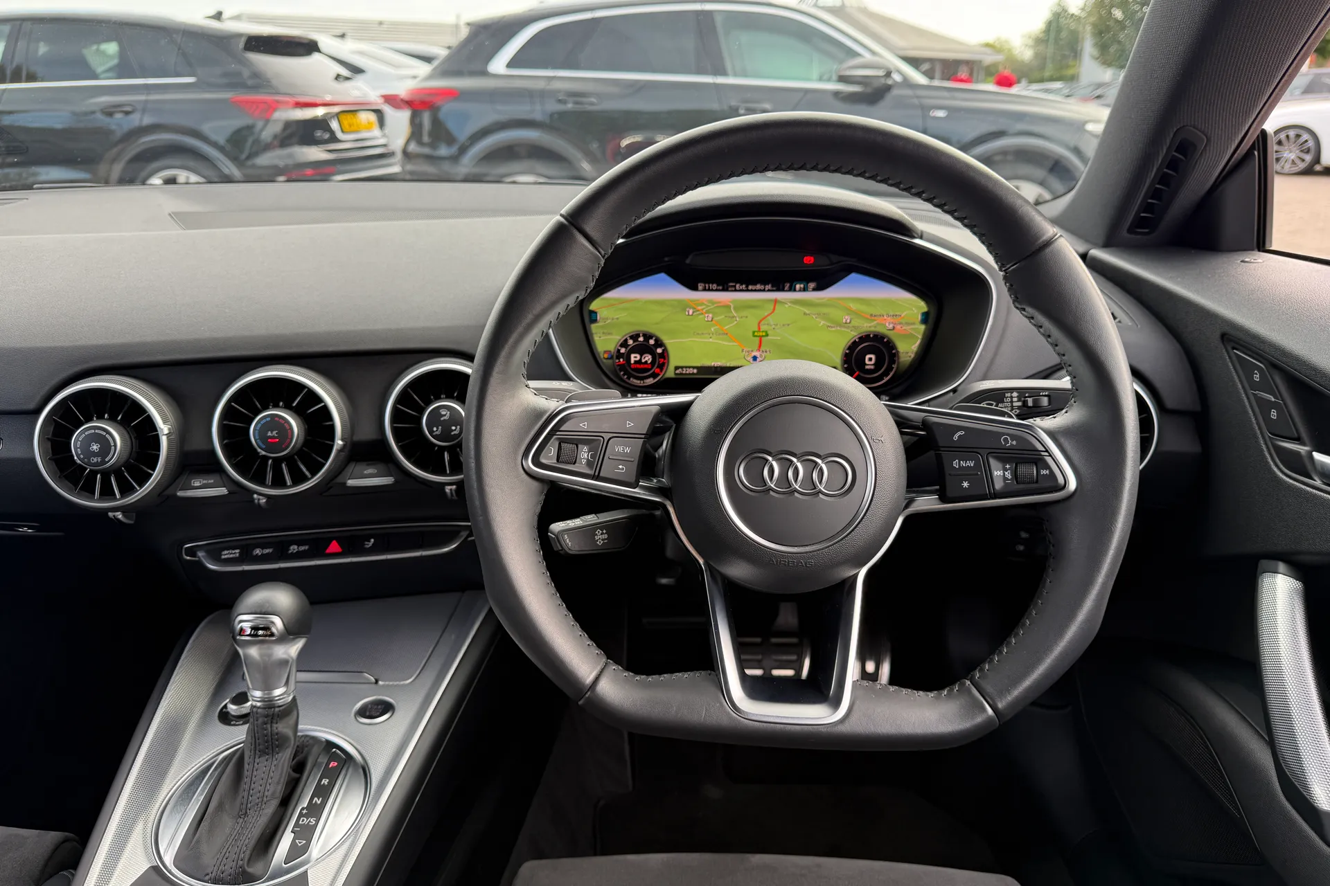 Audi TT thumbnail image number 5
