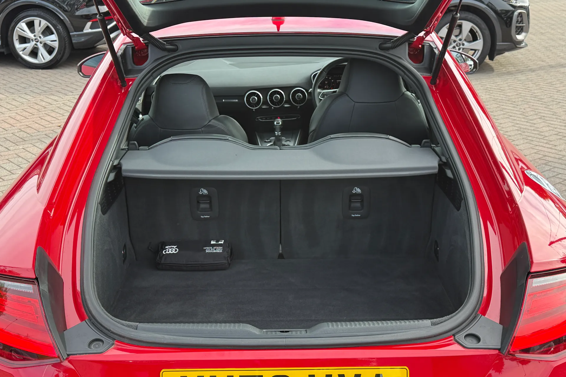 Audi TT thumbnail image number 43