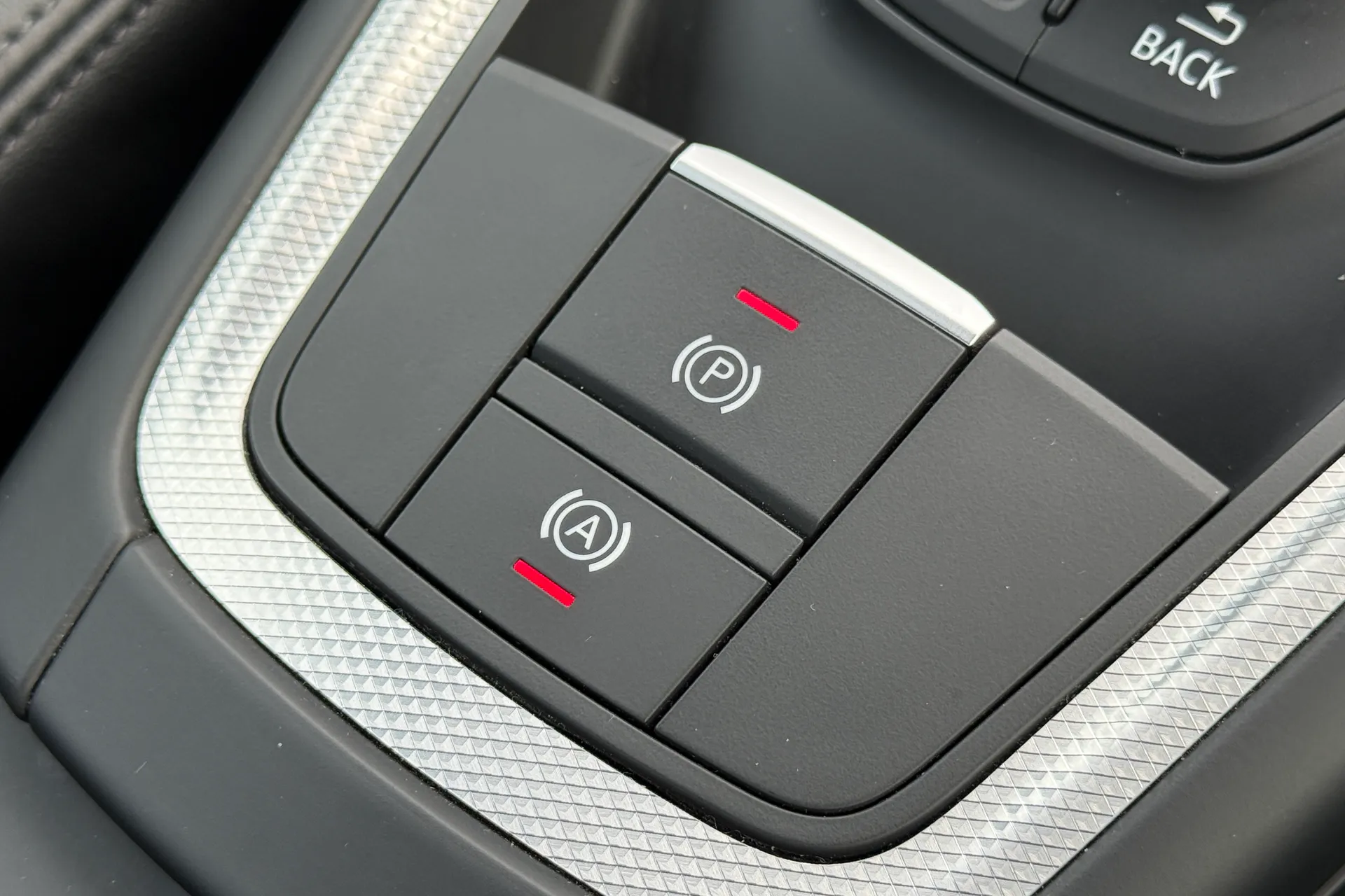 Audi TT thumbnail image number 33
