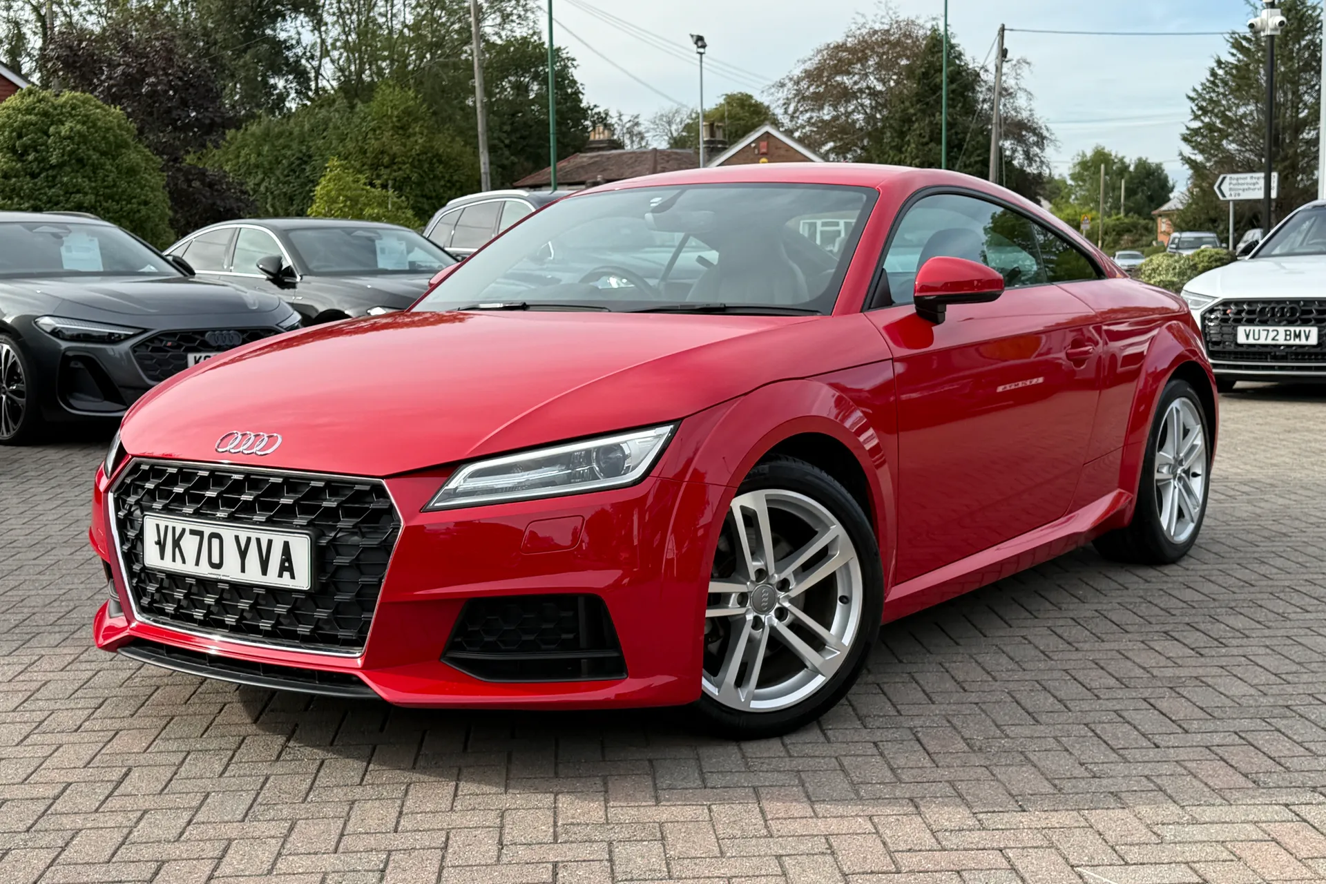Audi TT thumbnail image number 21
