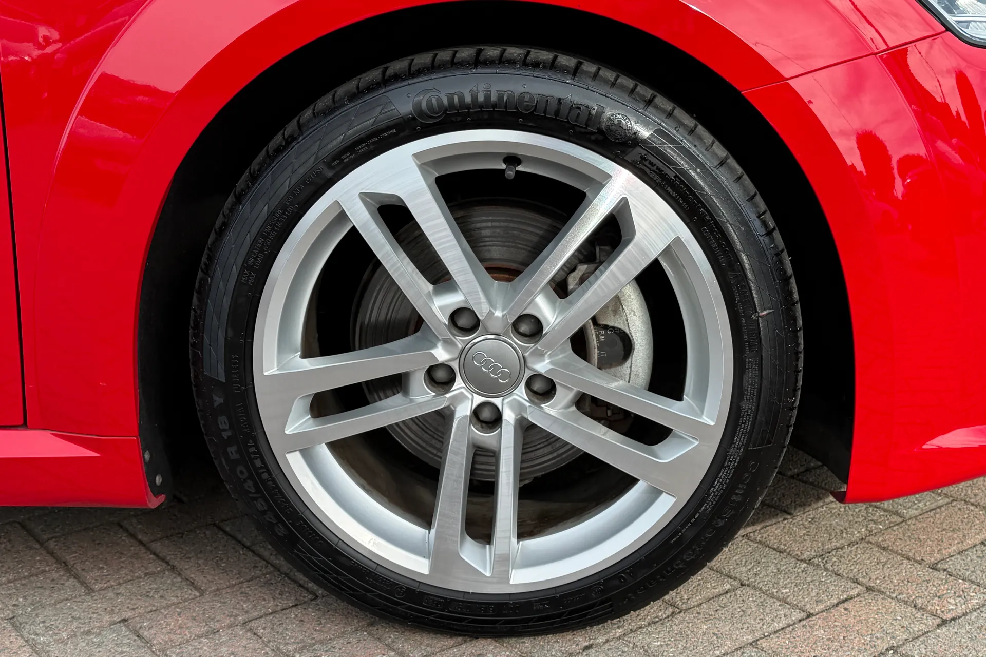 Audi TT thumbnail image number 40