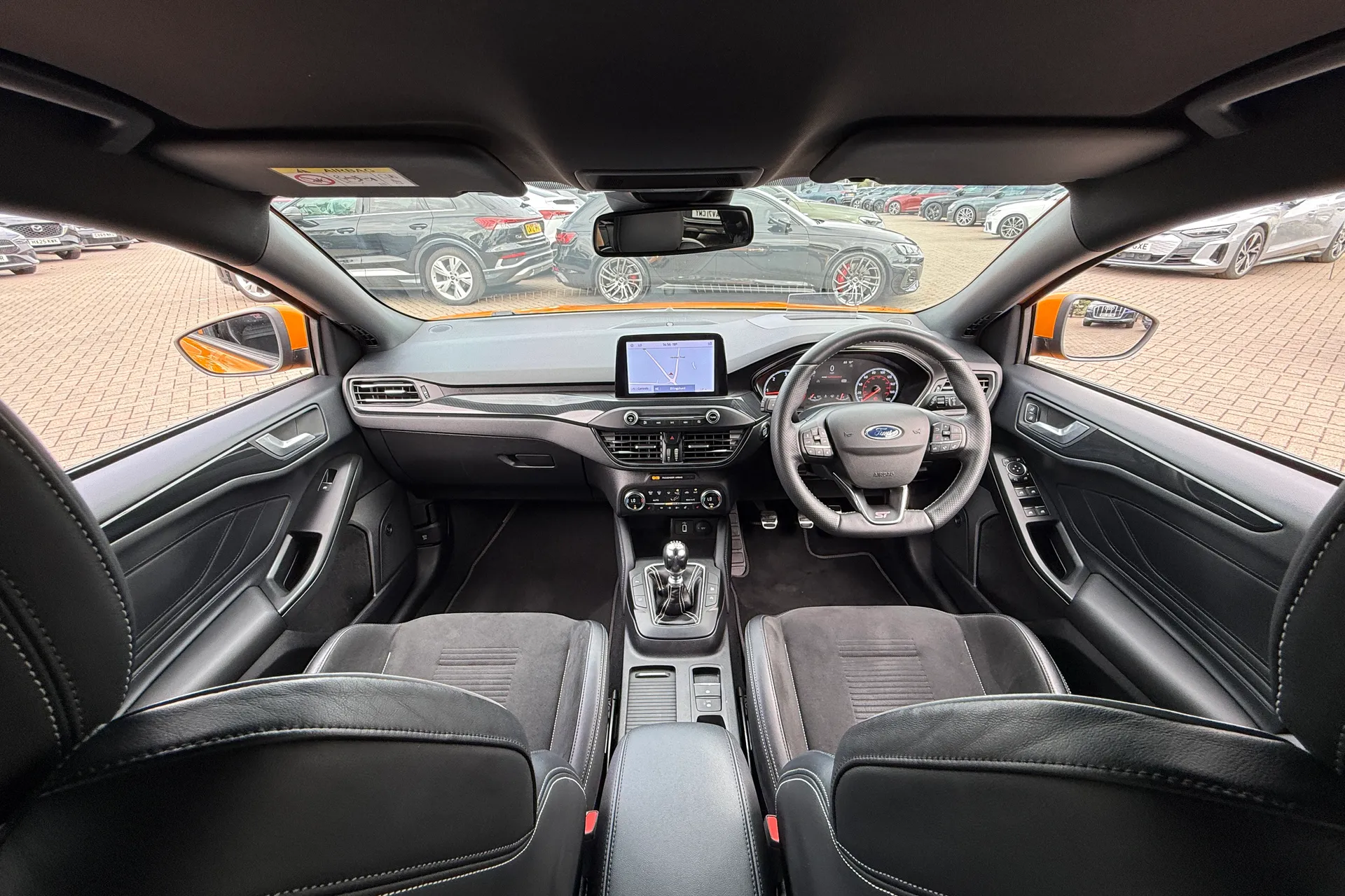 FORD FOCUS thumbnail image number 3