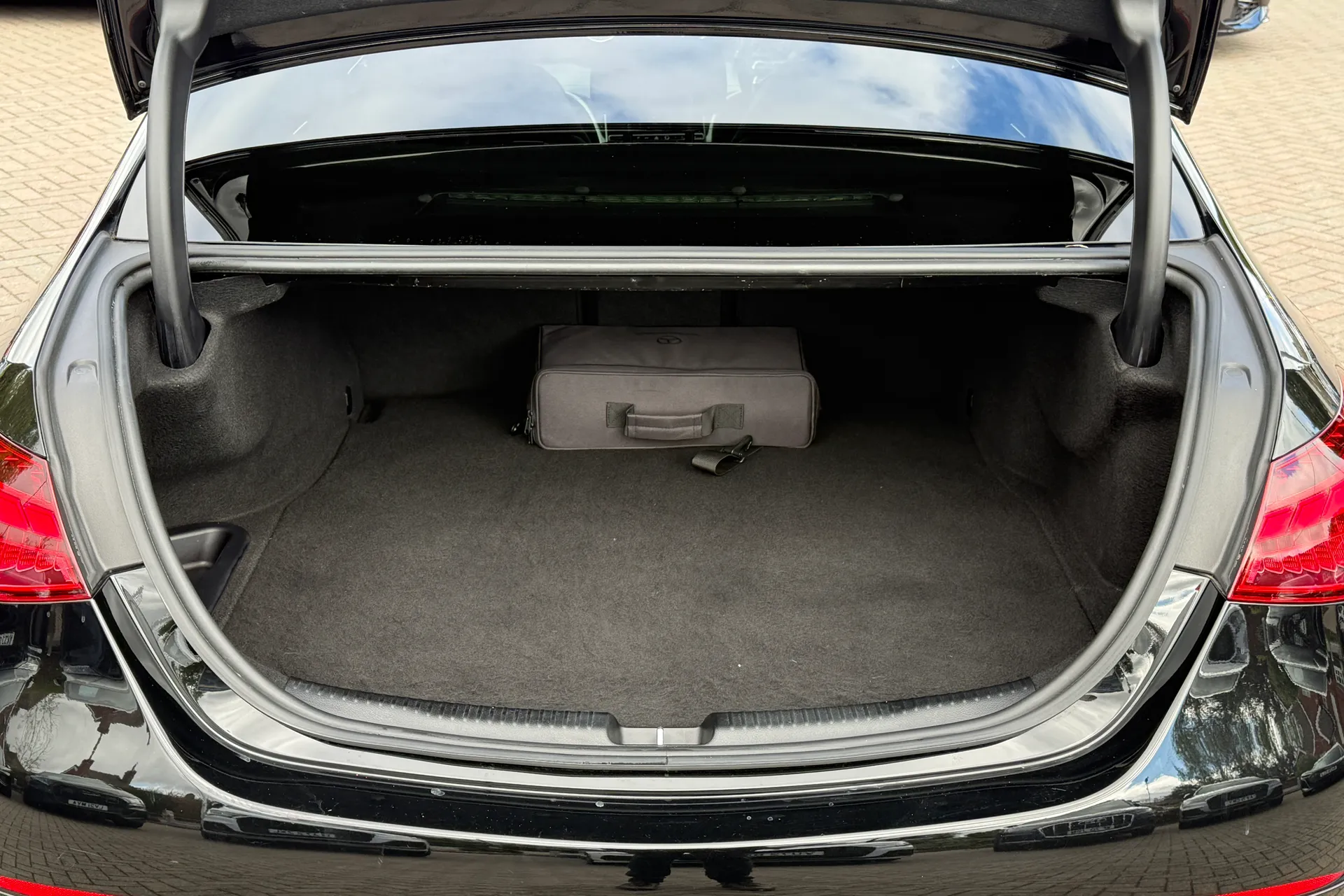MERCEDES-BENZ C CLASS thumbnail image number 32