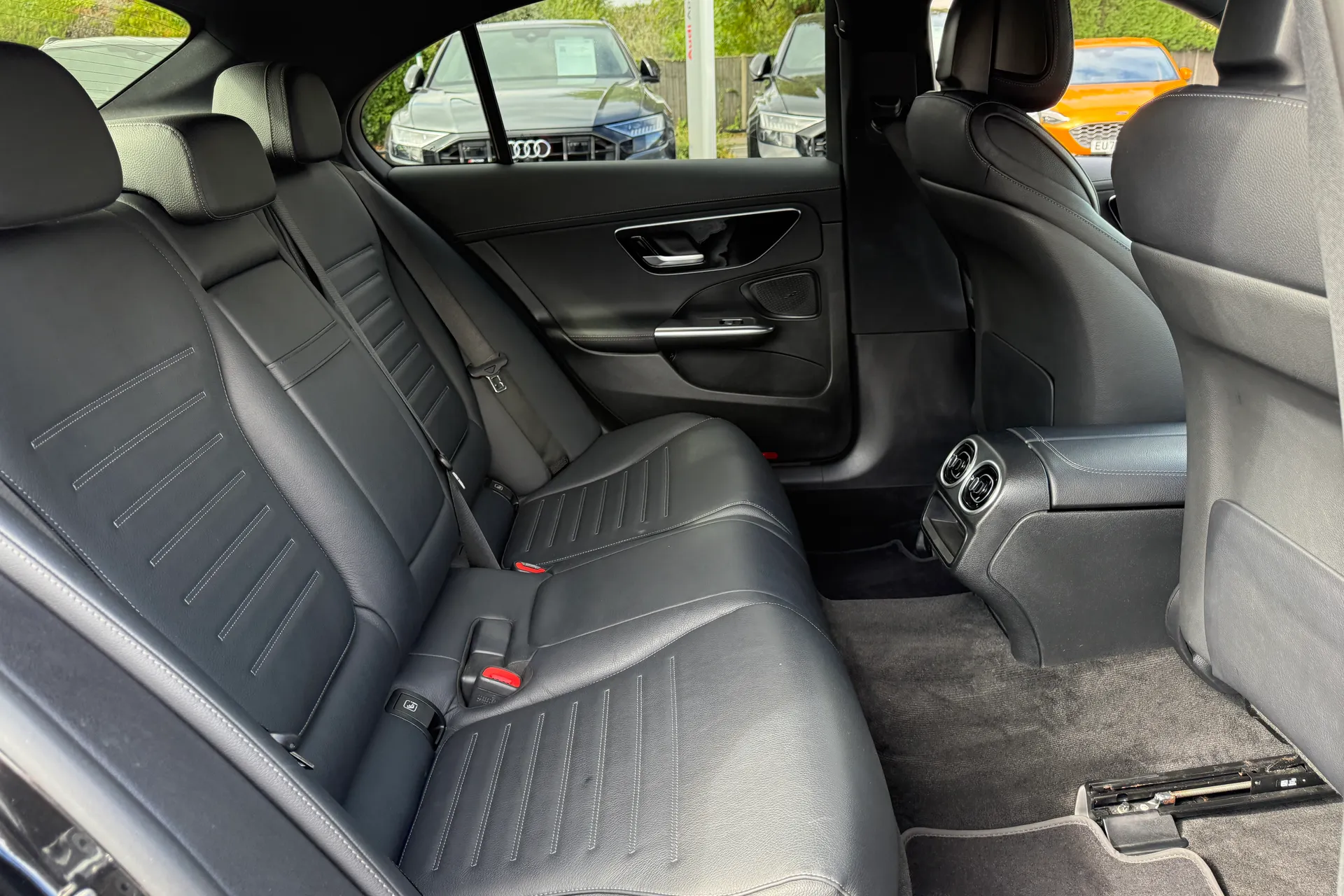 MERCEDES-BENZ C CLASS thumbnail image number 40