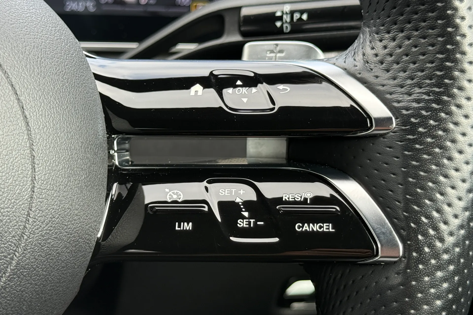 MERCEDES-BENZ C CLASS thumbnail image number 19