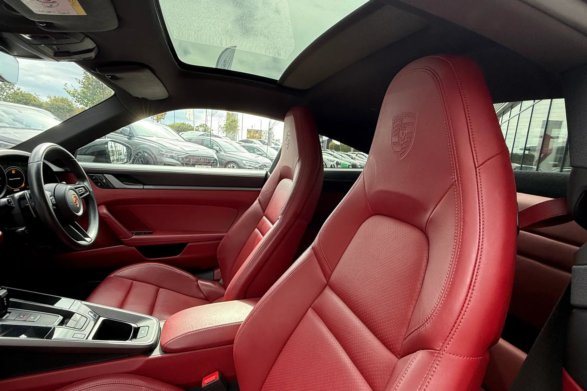 Porsche 911 thumbnail image number 15