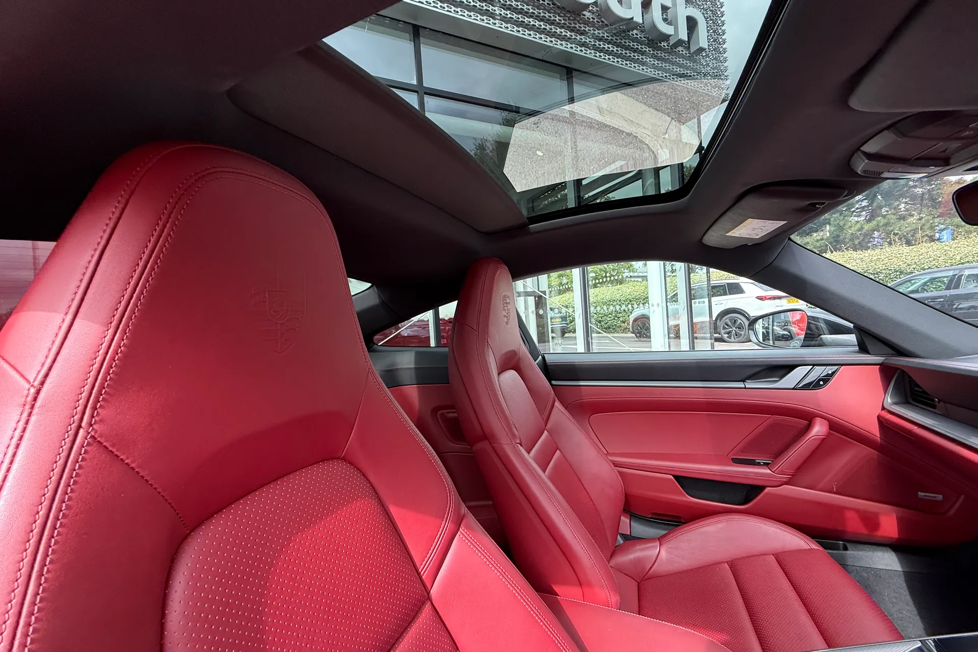 Porsche 911 thumbnail image number 39