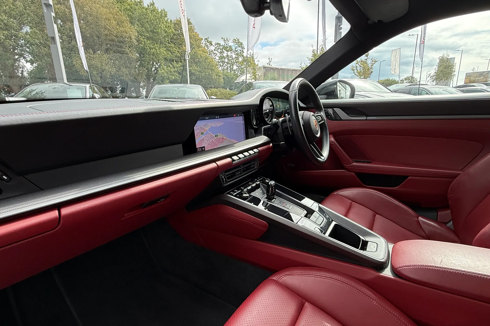 Porsche 911 thumbnail image number 21