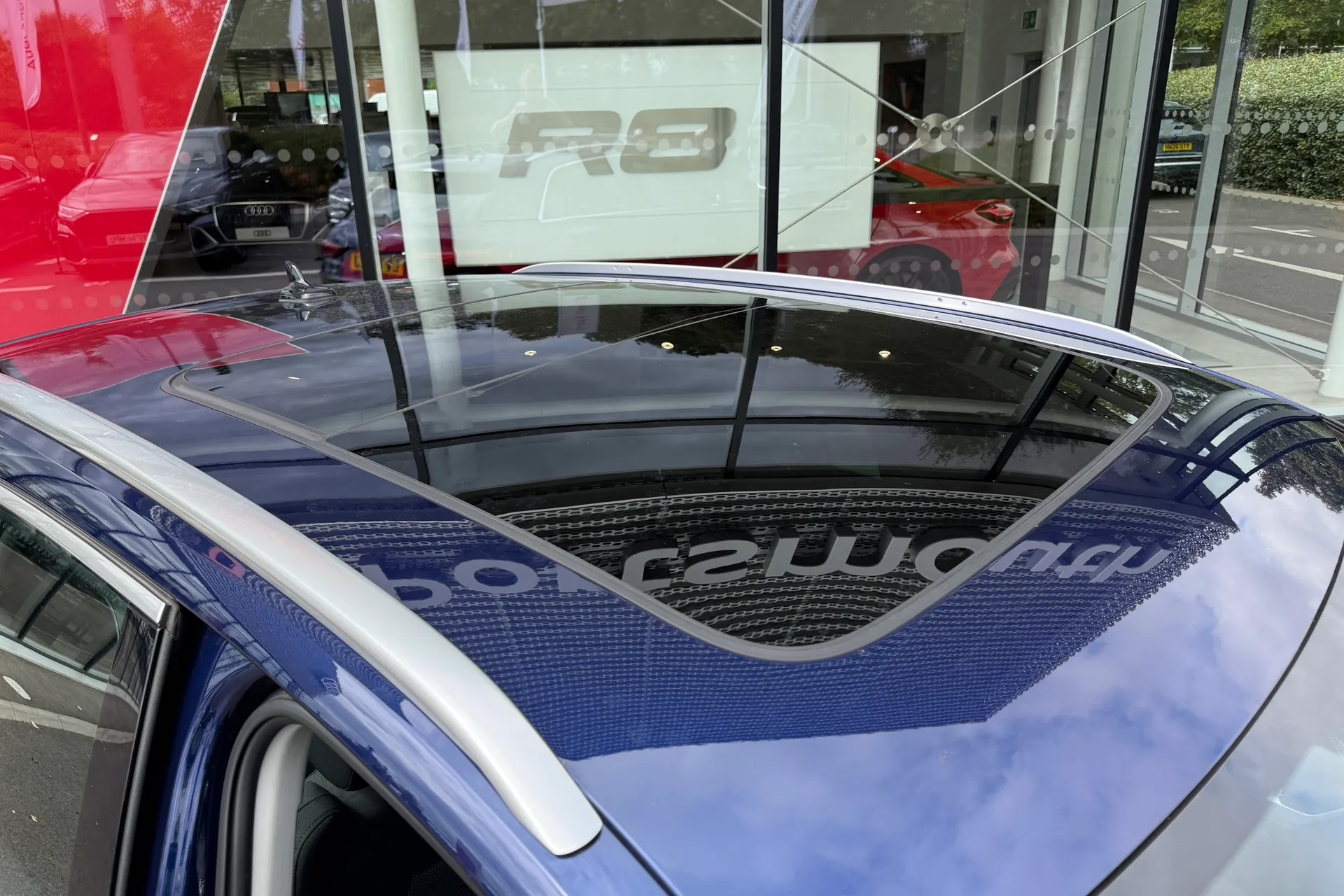 Audi Q3 thumbnail image number 30