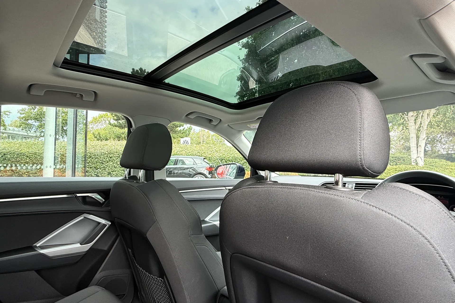 Audi Q3 thumbnail image number 39