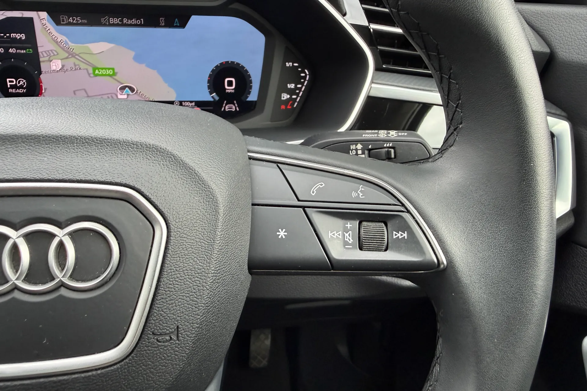 Audi Q3 thumbnail image number 48