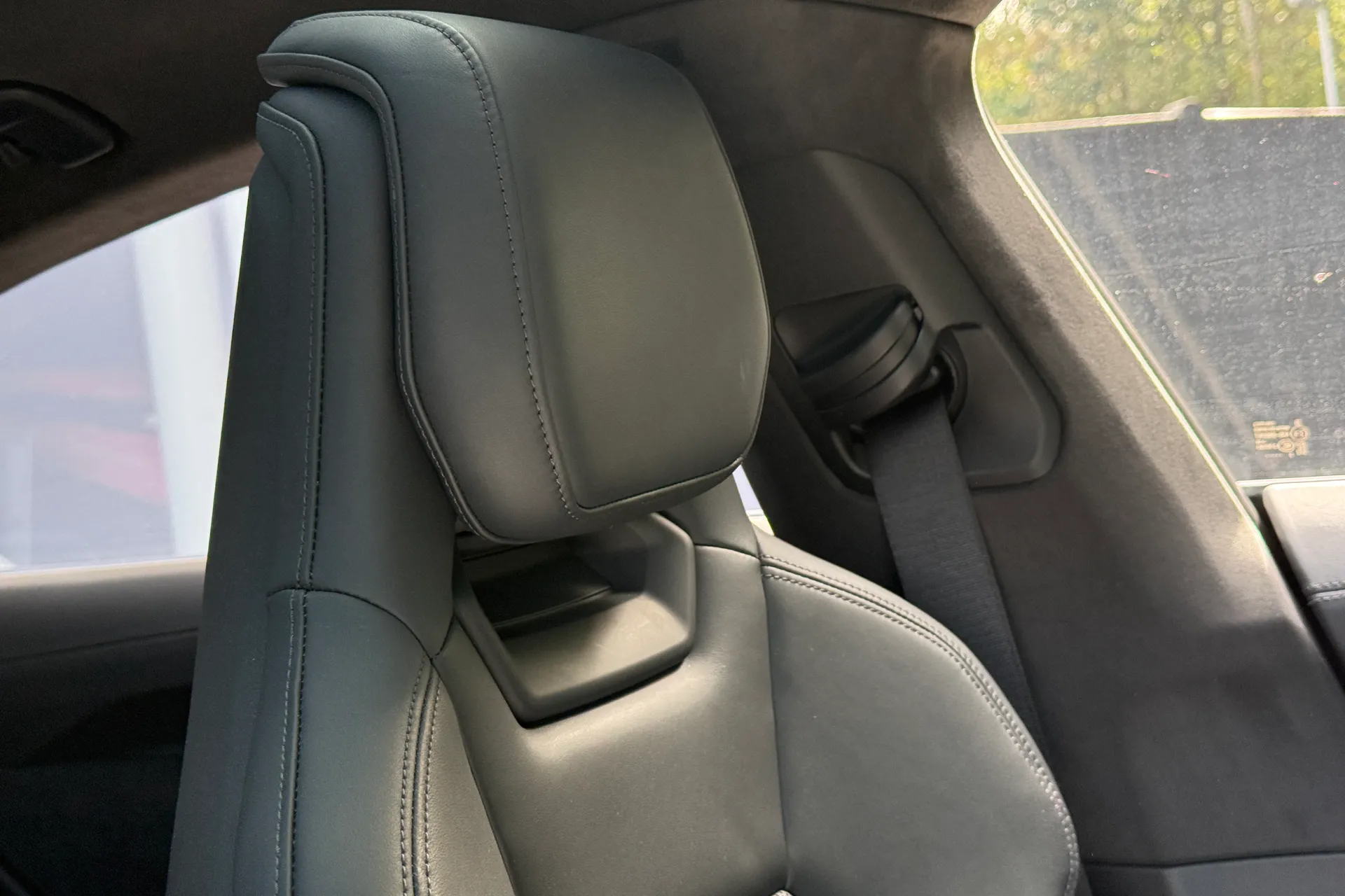 Audi e-tron GT thumbnail image number 22