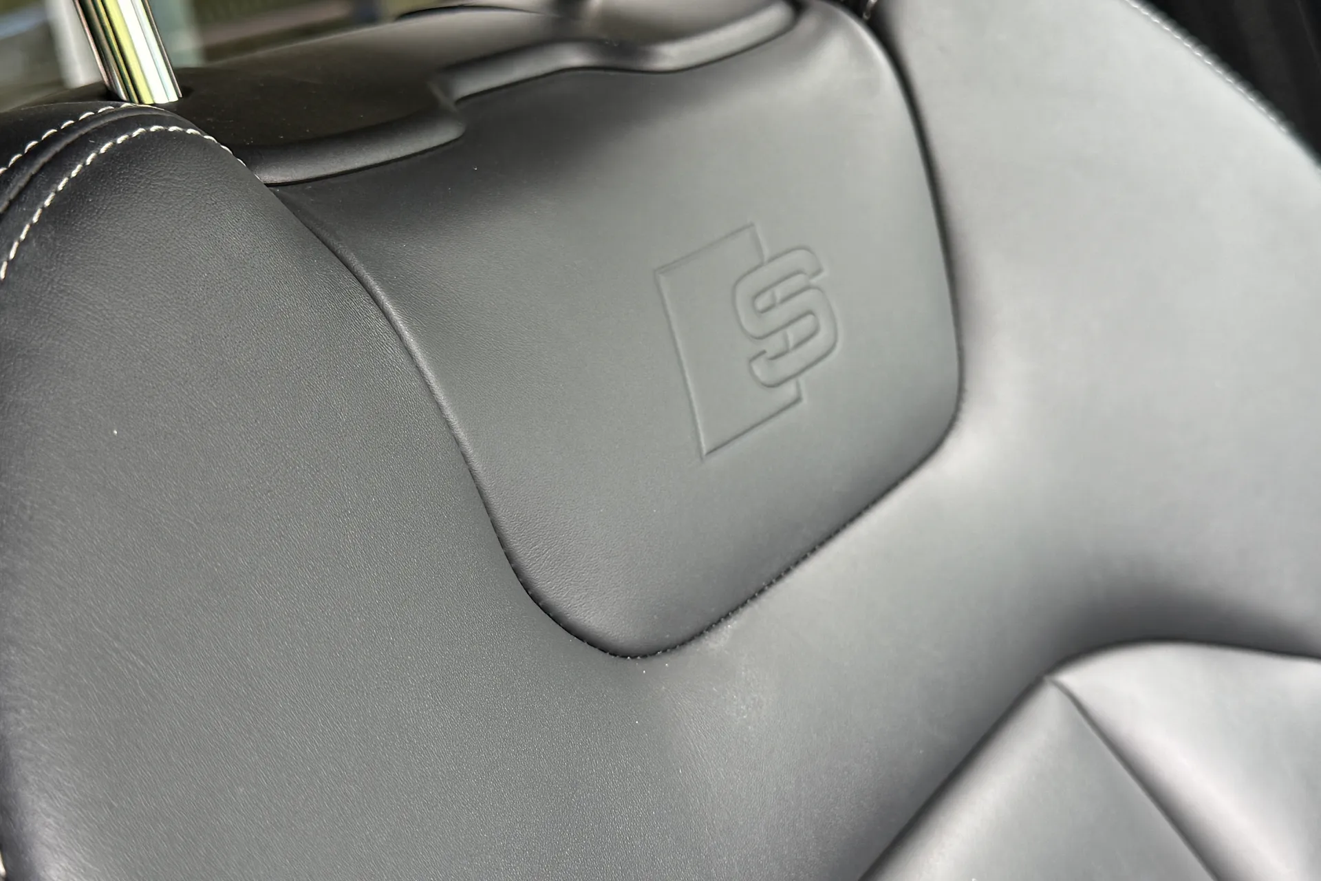 Audi Q7 thumbnail image number 28