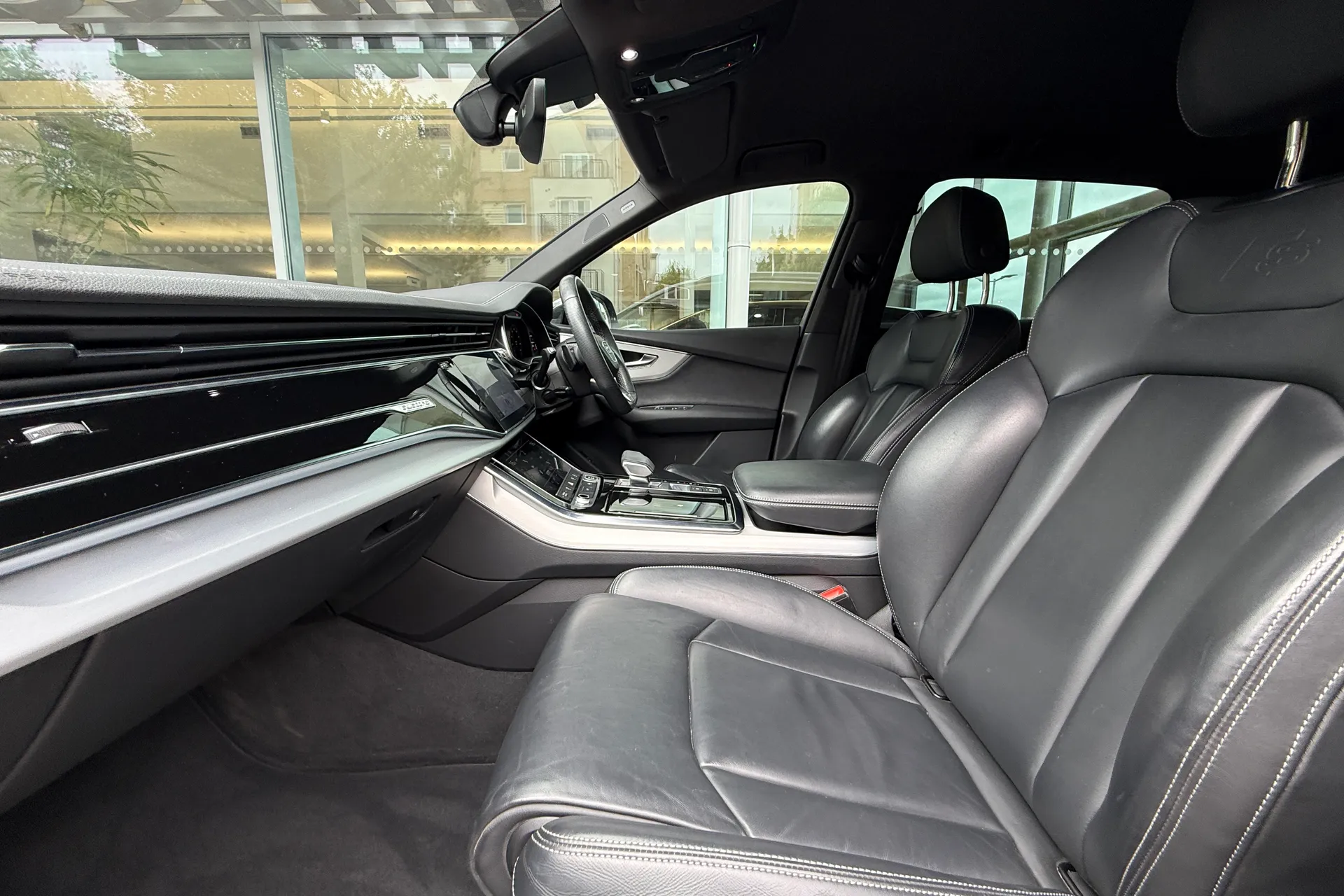 Audi Q7 thumbnail image number 54