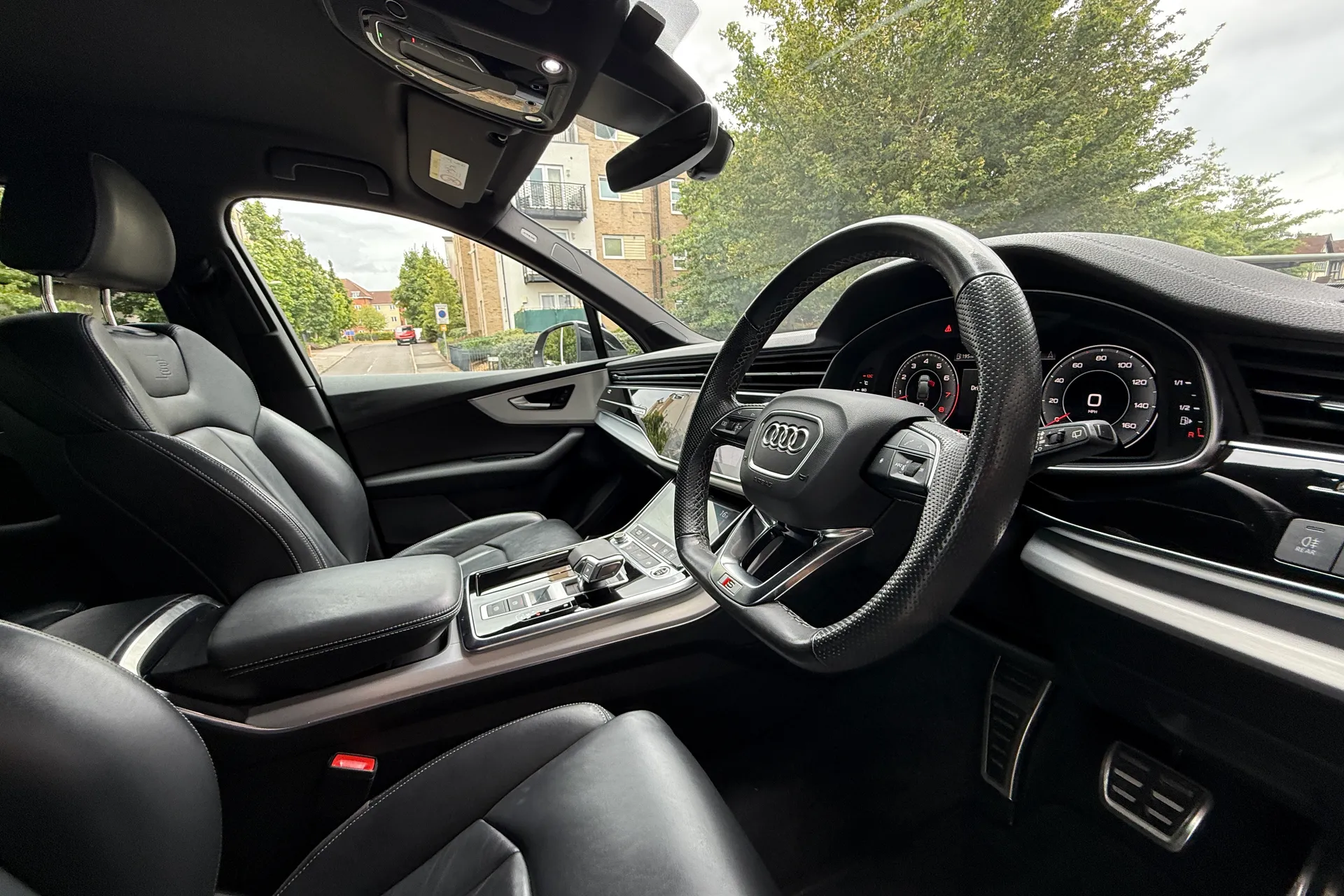 Audi Q7 thumbnail image number 33