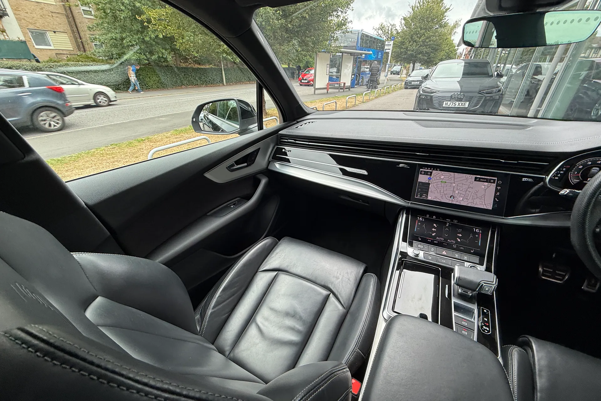 Audi Q7 thumbnail image number 44