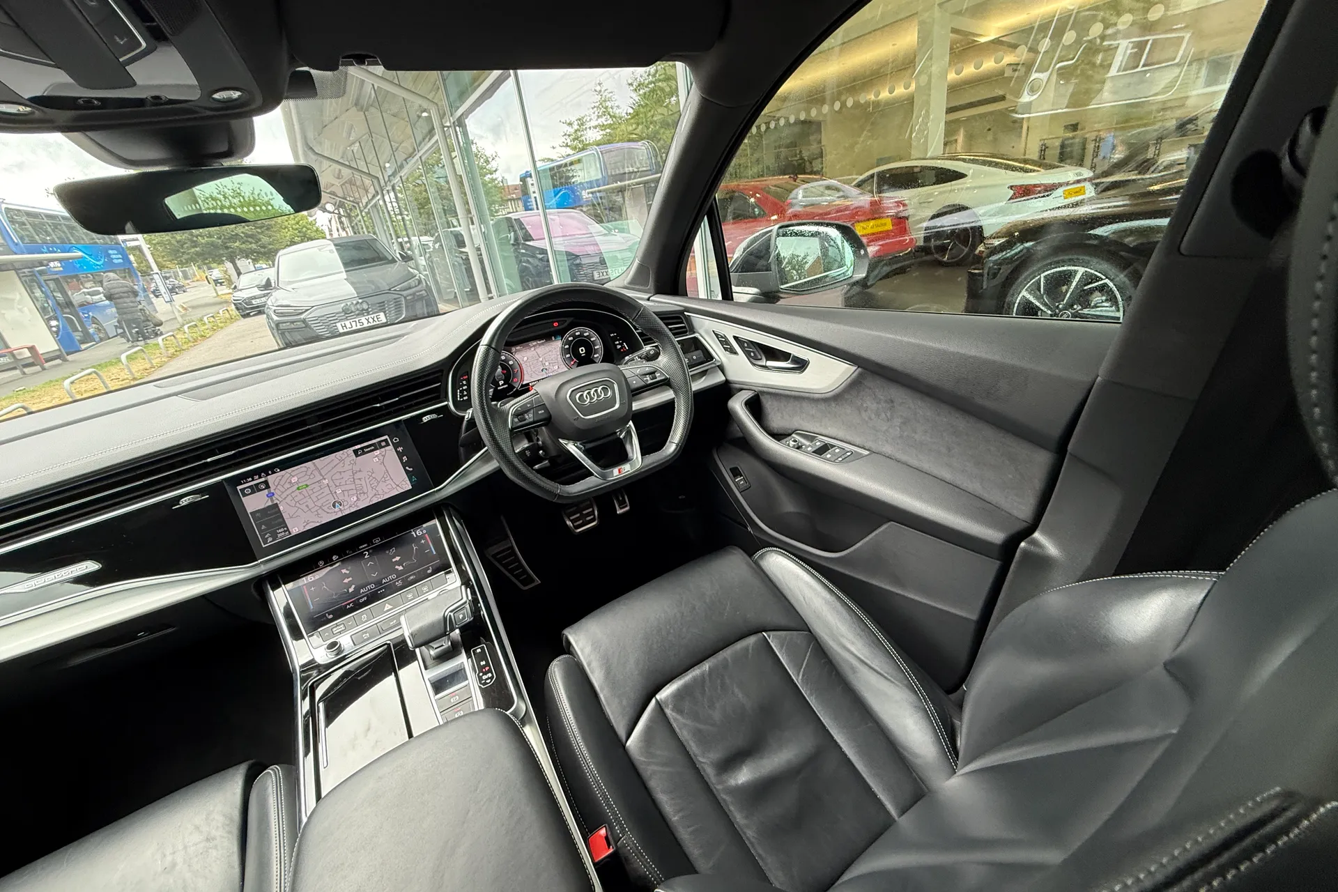 Audi Q7 thumbnail image number 43