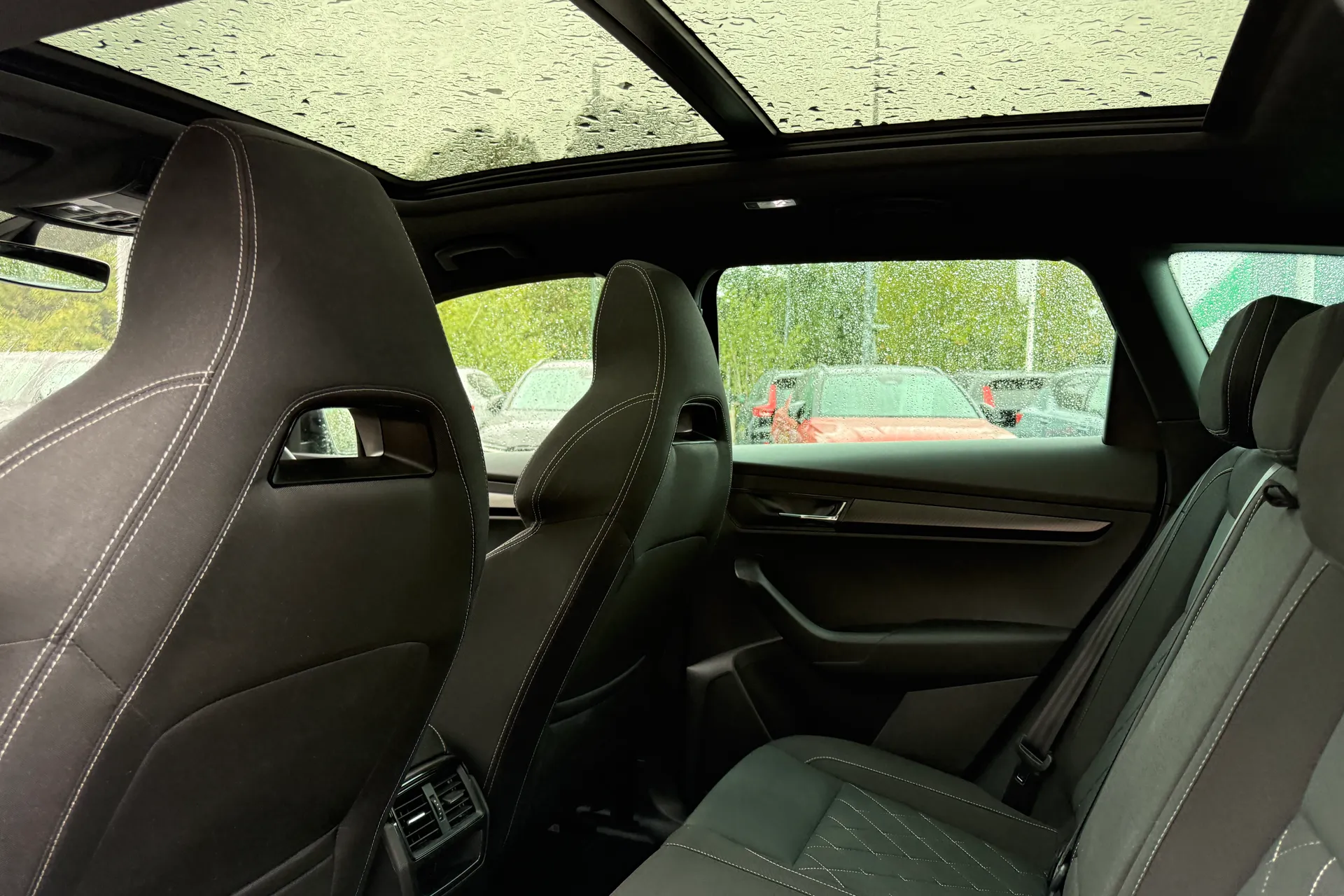 SKODA KAROQ thumbnail image number 30
