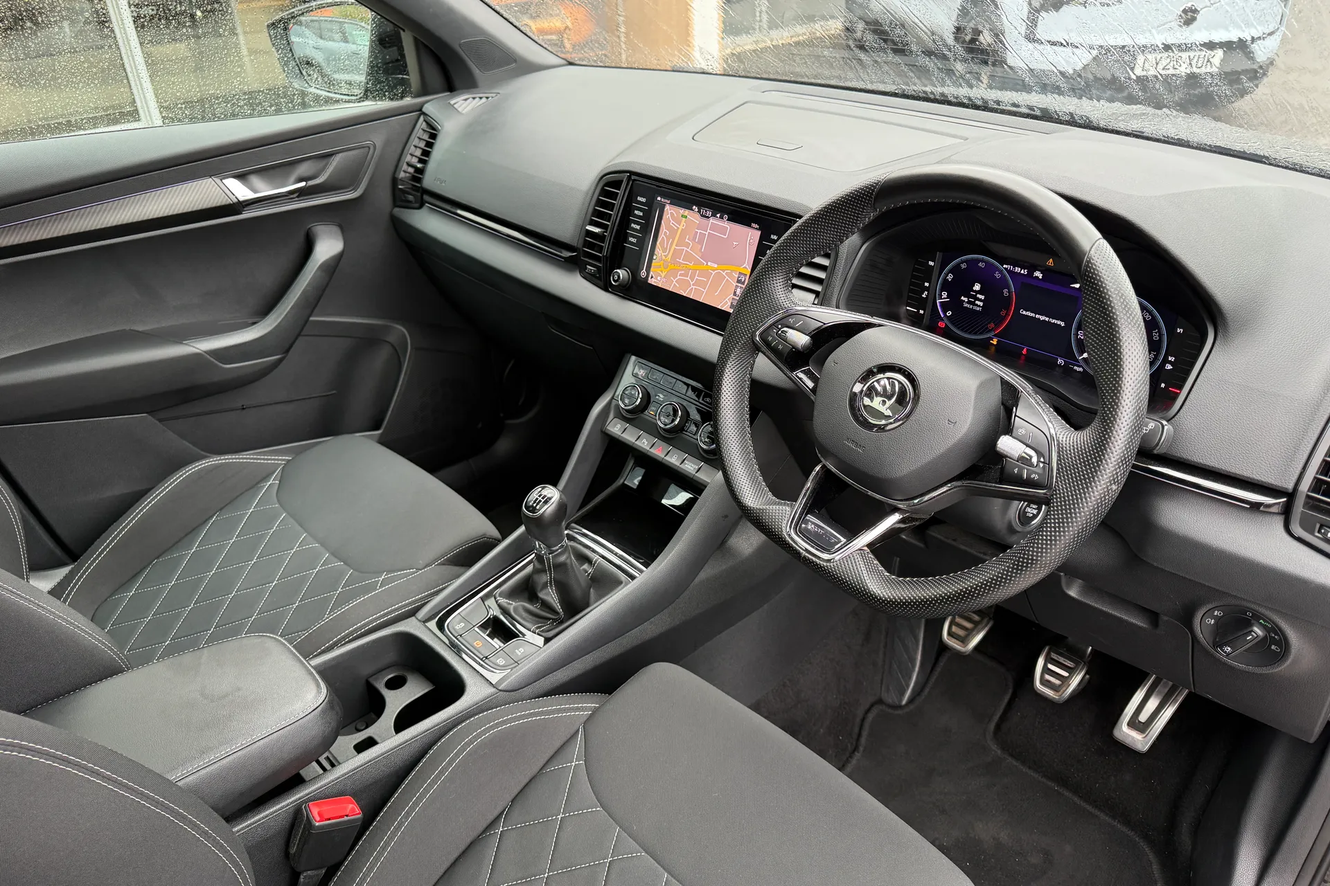 SKODA KAROQ thumbnail image number 6