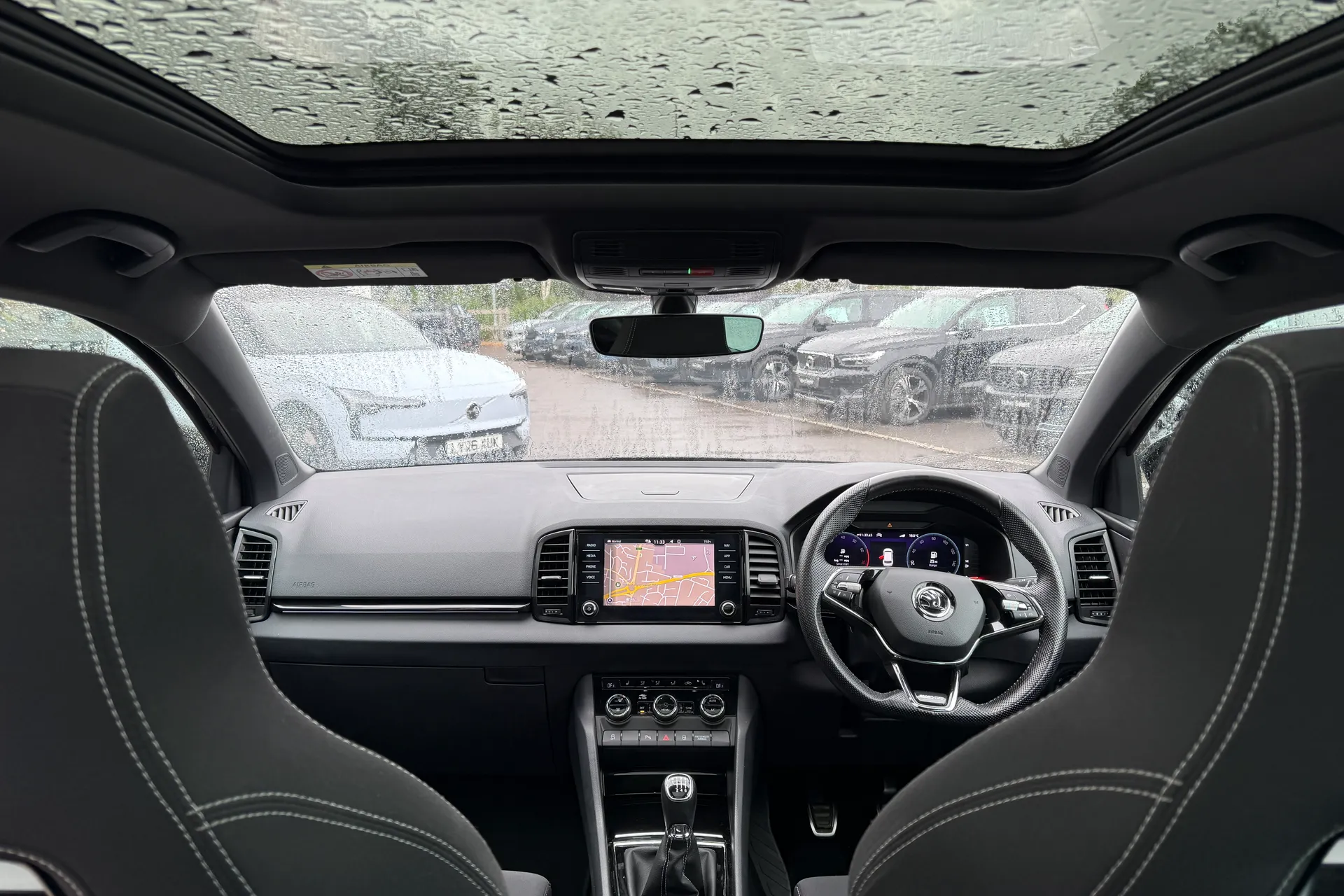 SKODA KAROQ thumbnail image number 3