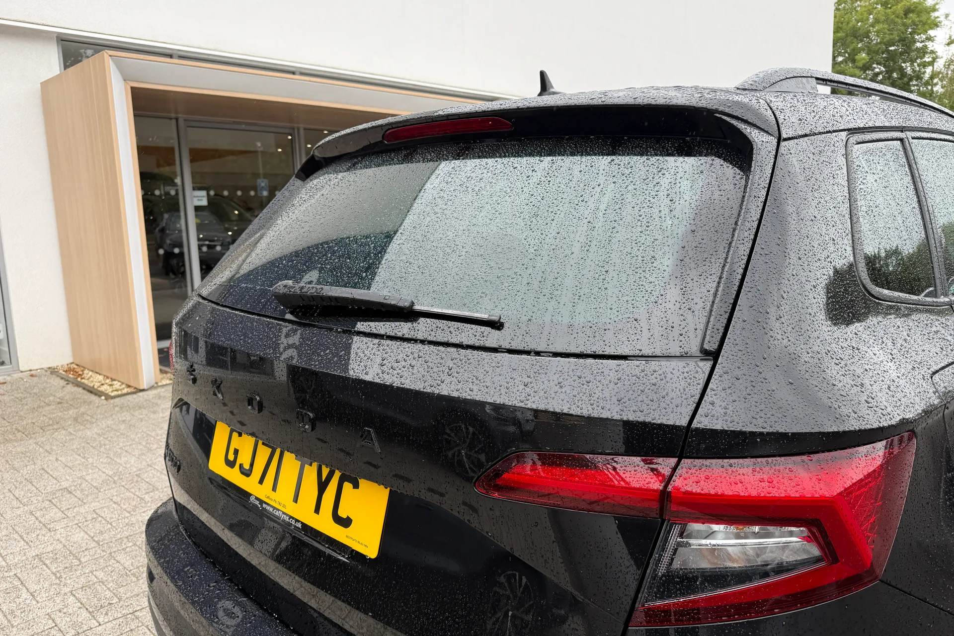 SKODA KAROQ thumbnail image number 18