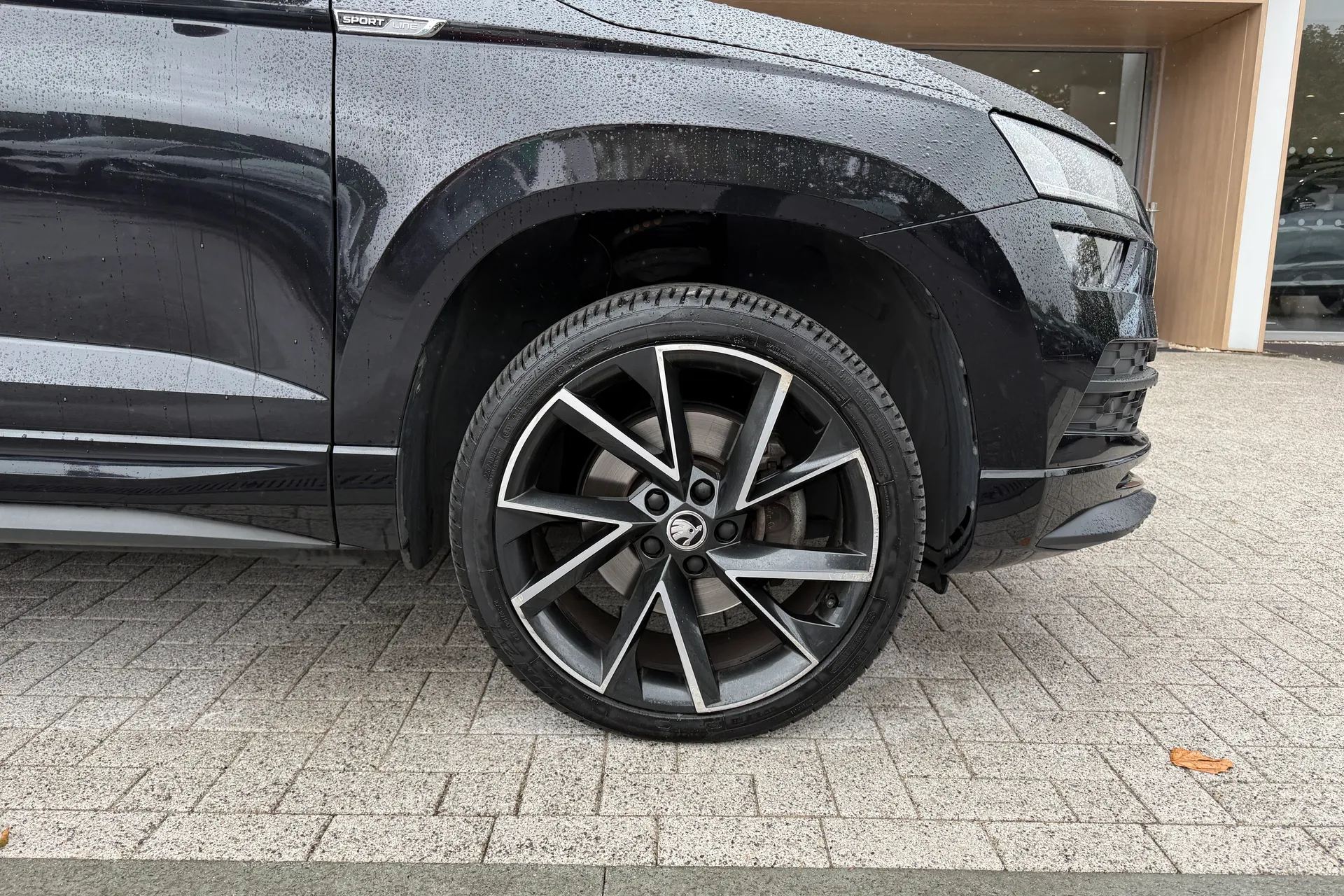 SKODA KAROQ thumbnail image number 14