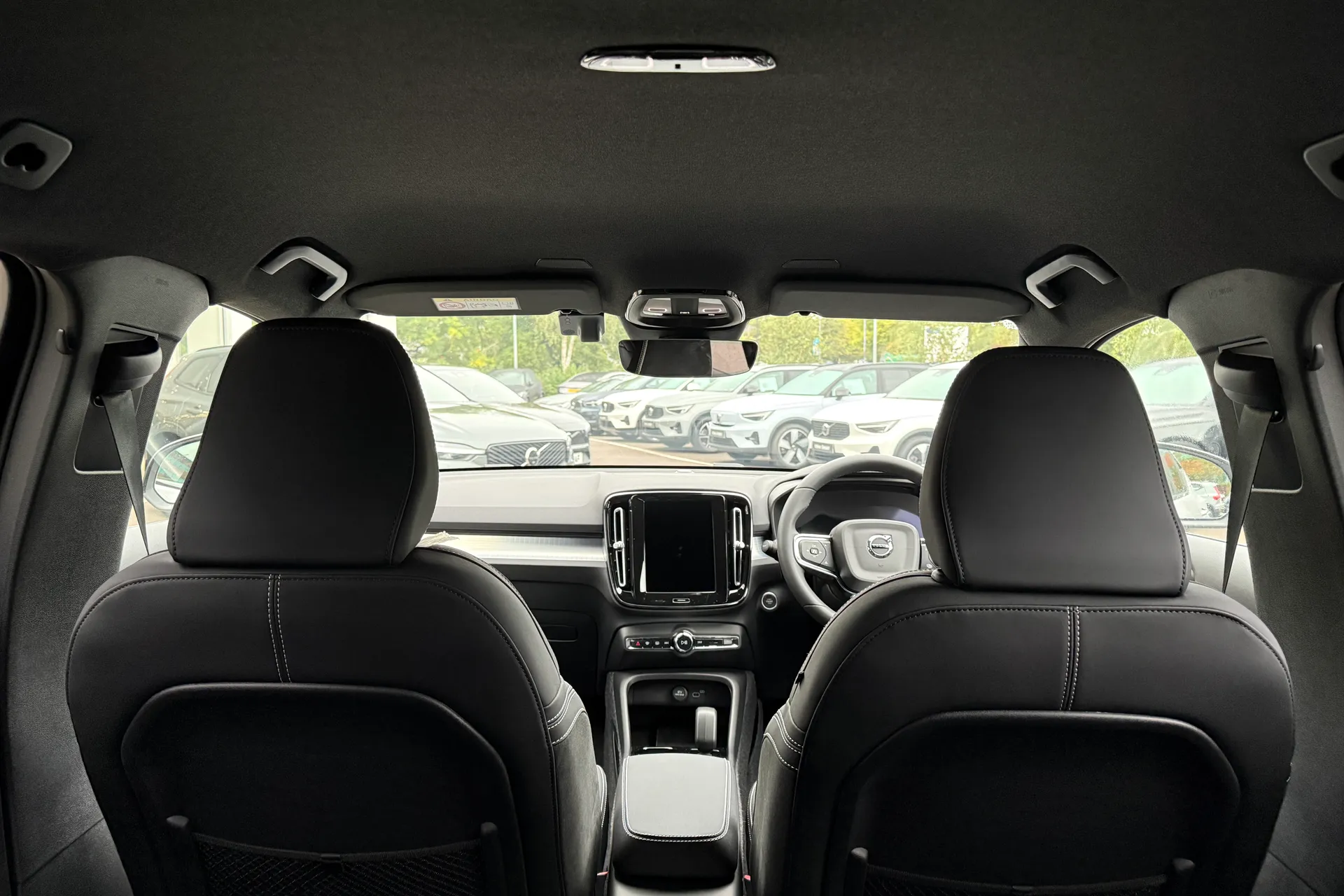 Volvo XC40 thumbnail image number 22