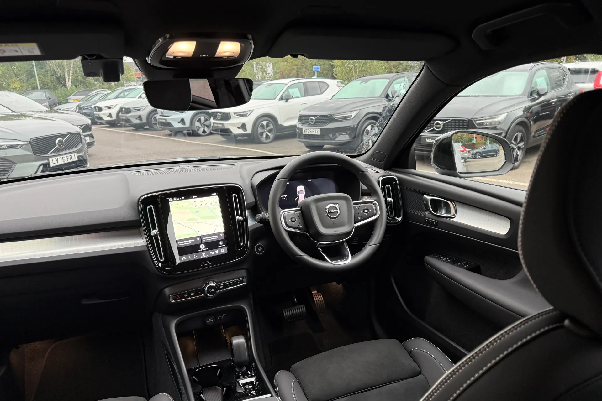 Volvo XC40 thumbnail image number 32