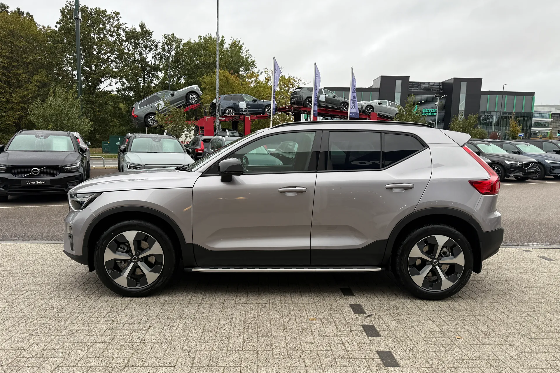 Volvo XC40 thumbnail image number 11