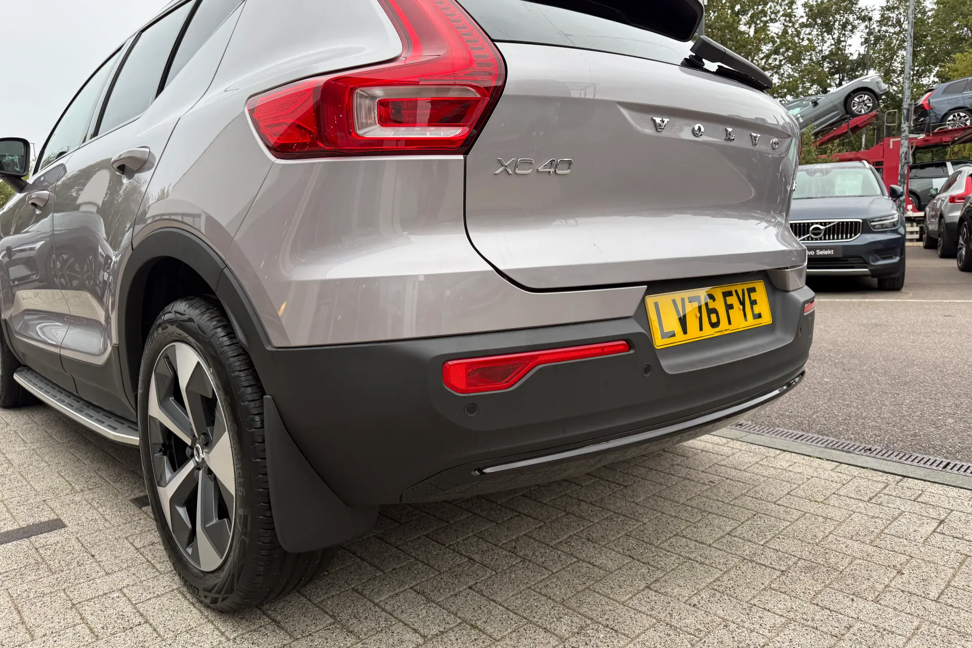 Volvo XC40 thumbnail image number 19