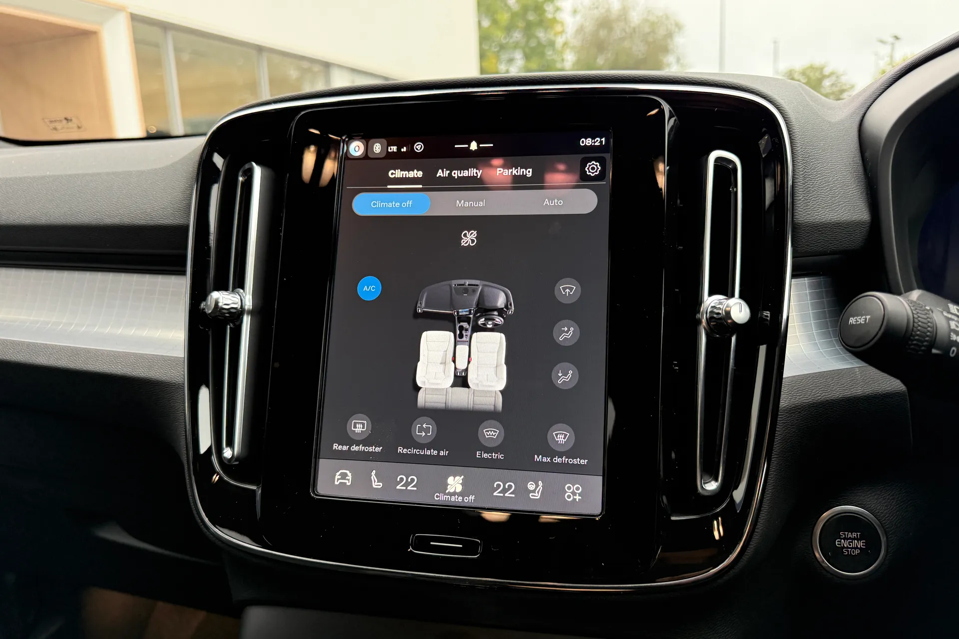 Volvo XC40 thumbnail image number 37